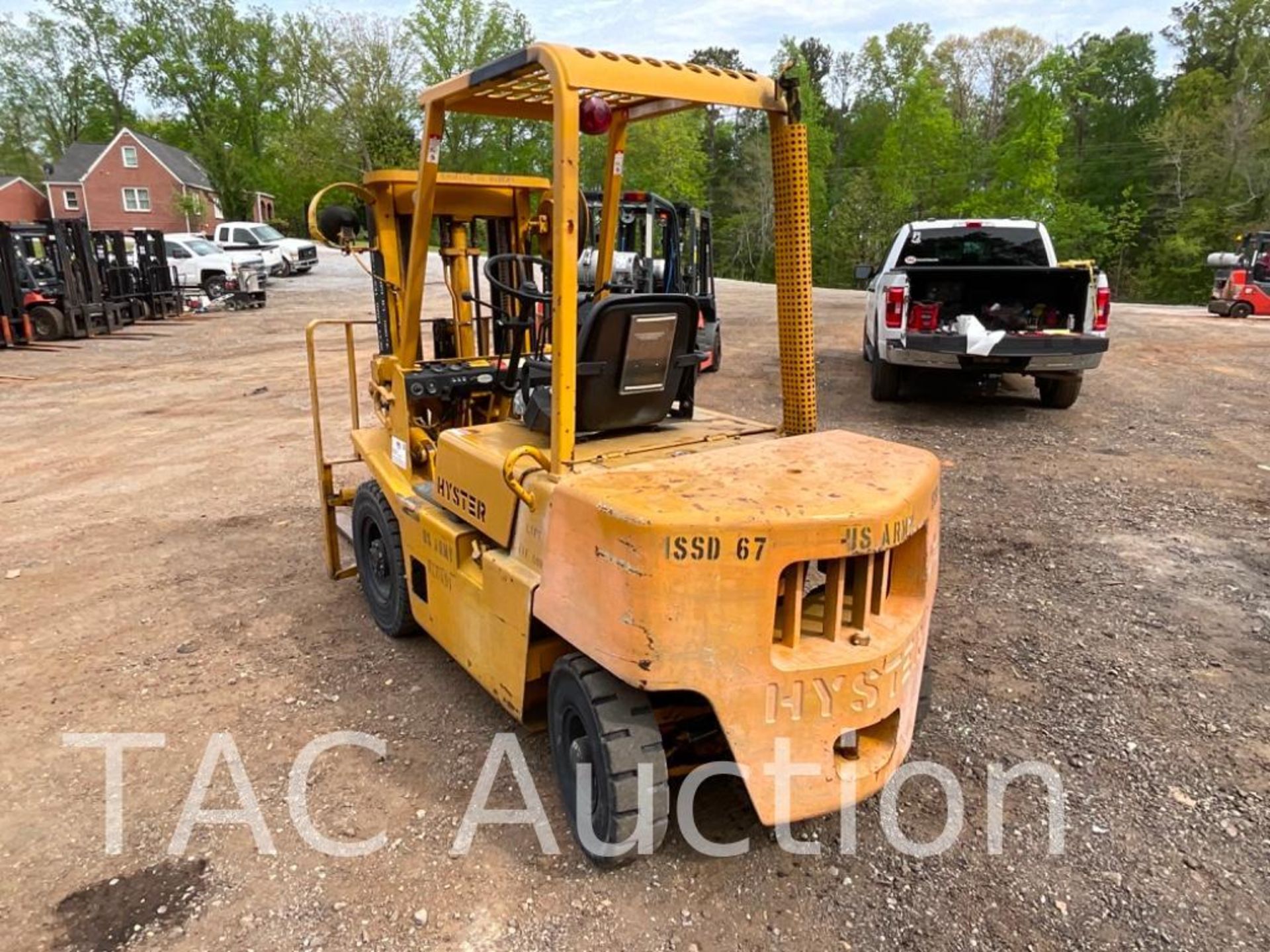 Hyster H40XLM 4000lb Diesel Forklift - Image 3 of 24