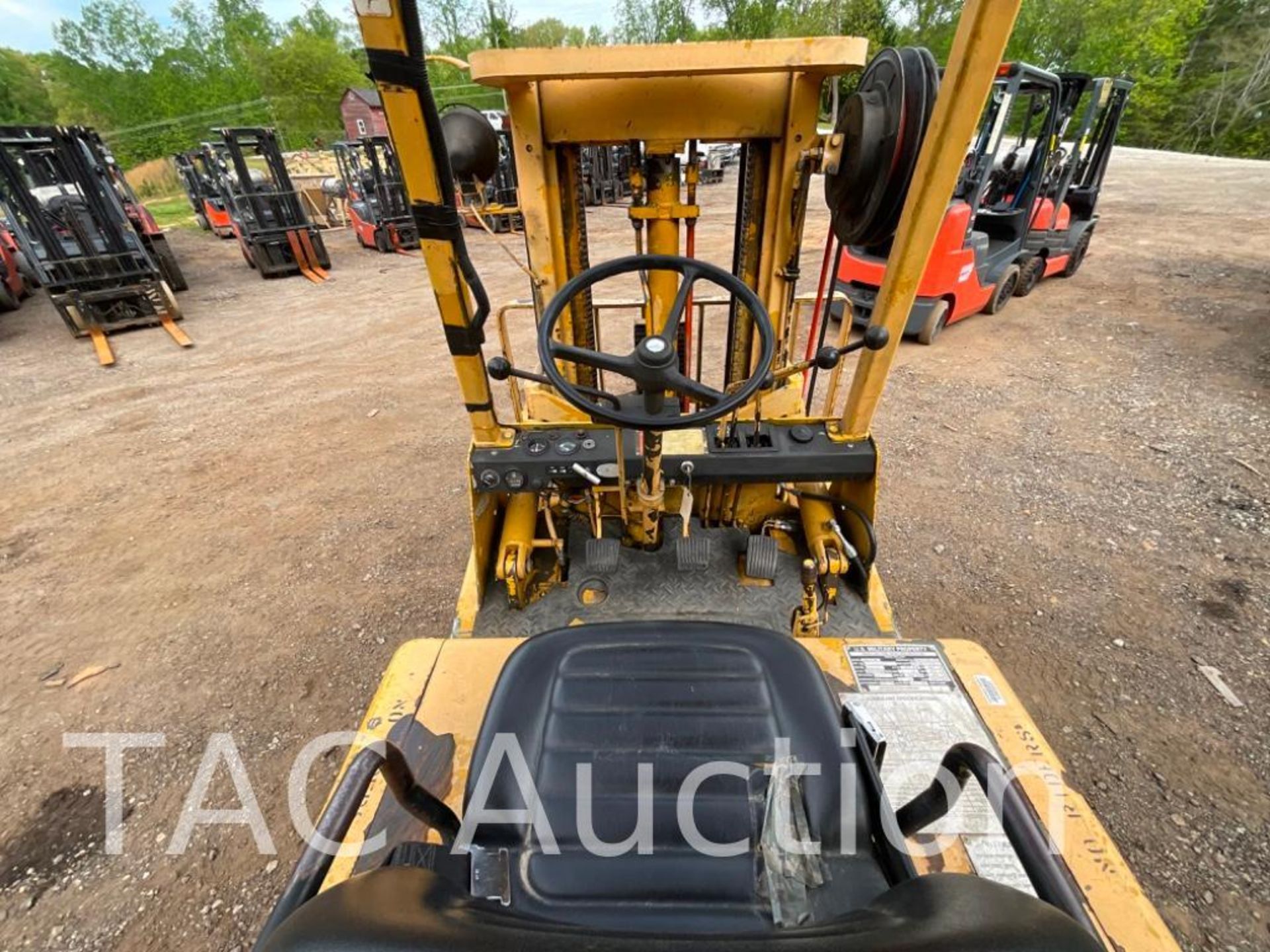 Hyster H40XLM 4000lb Diesel Forklift - Image 10 of 26