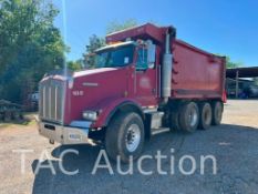 2005 Kenworth T800 Tri-Axle Dump Truck