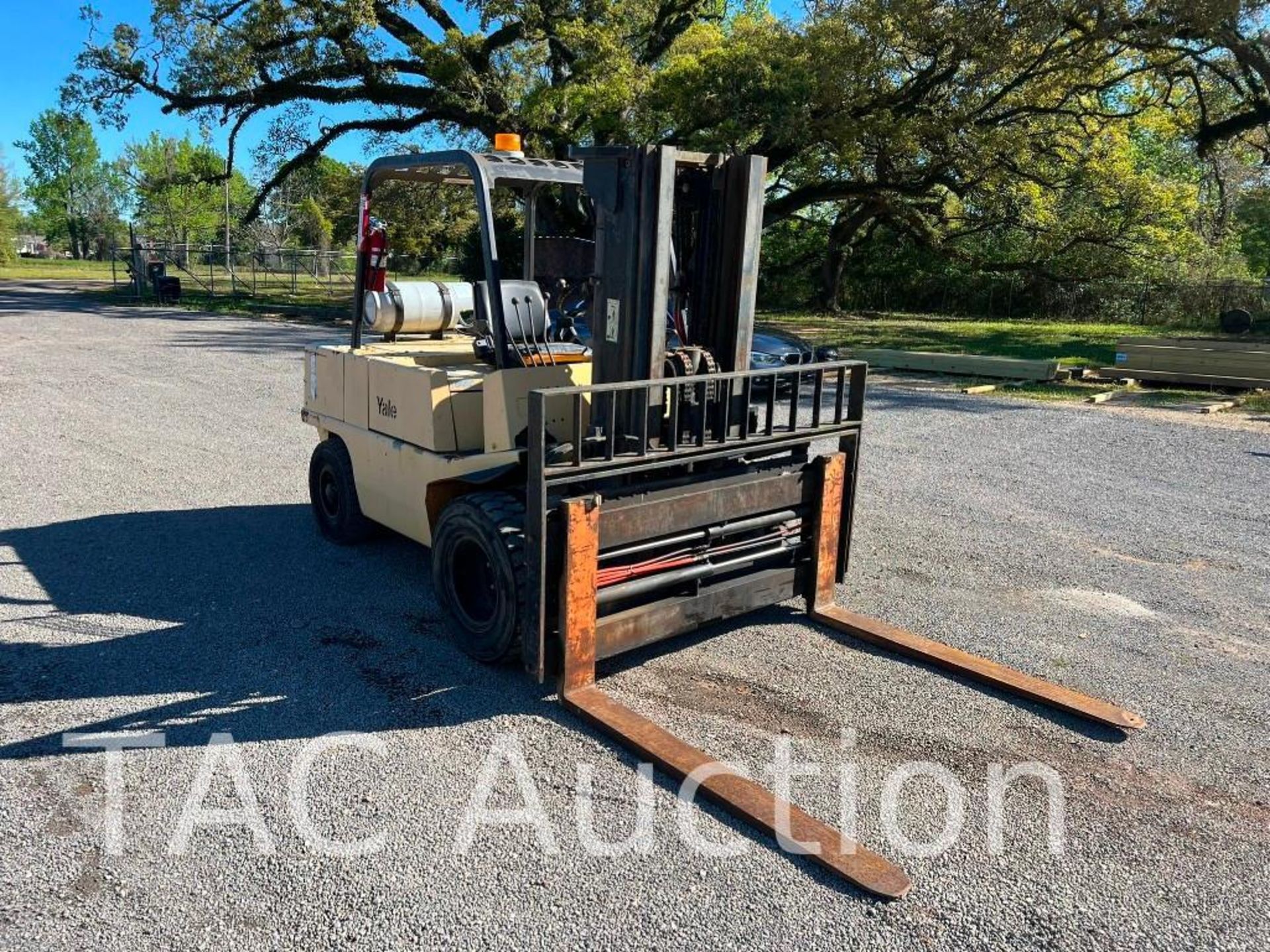 Yale GLP100MCNSBE008 Forklift - Image 7 of 43