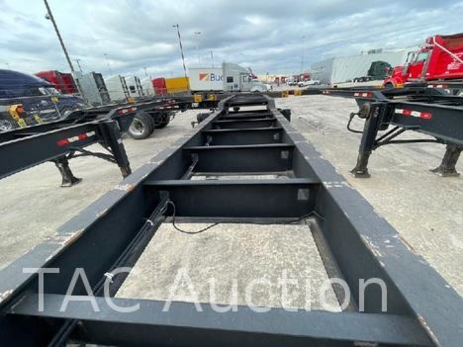 2023 ATRO 40ft Container Chassis - Image 4 of 50