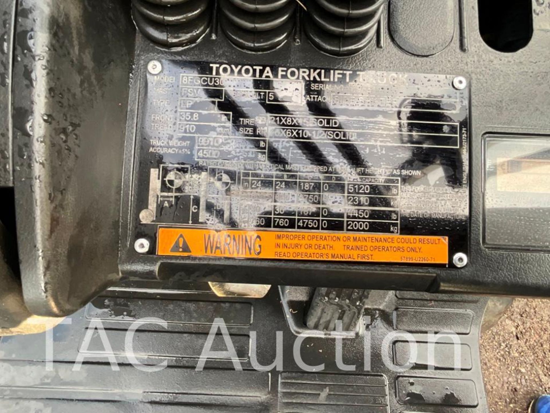 2018 Toyota 8FGCU30 6000lb Forklift - Image 17 of 17