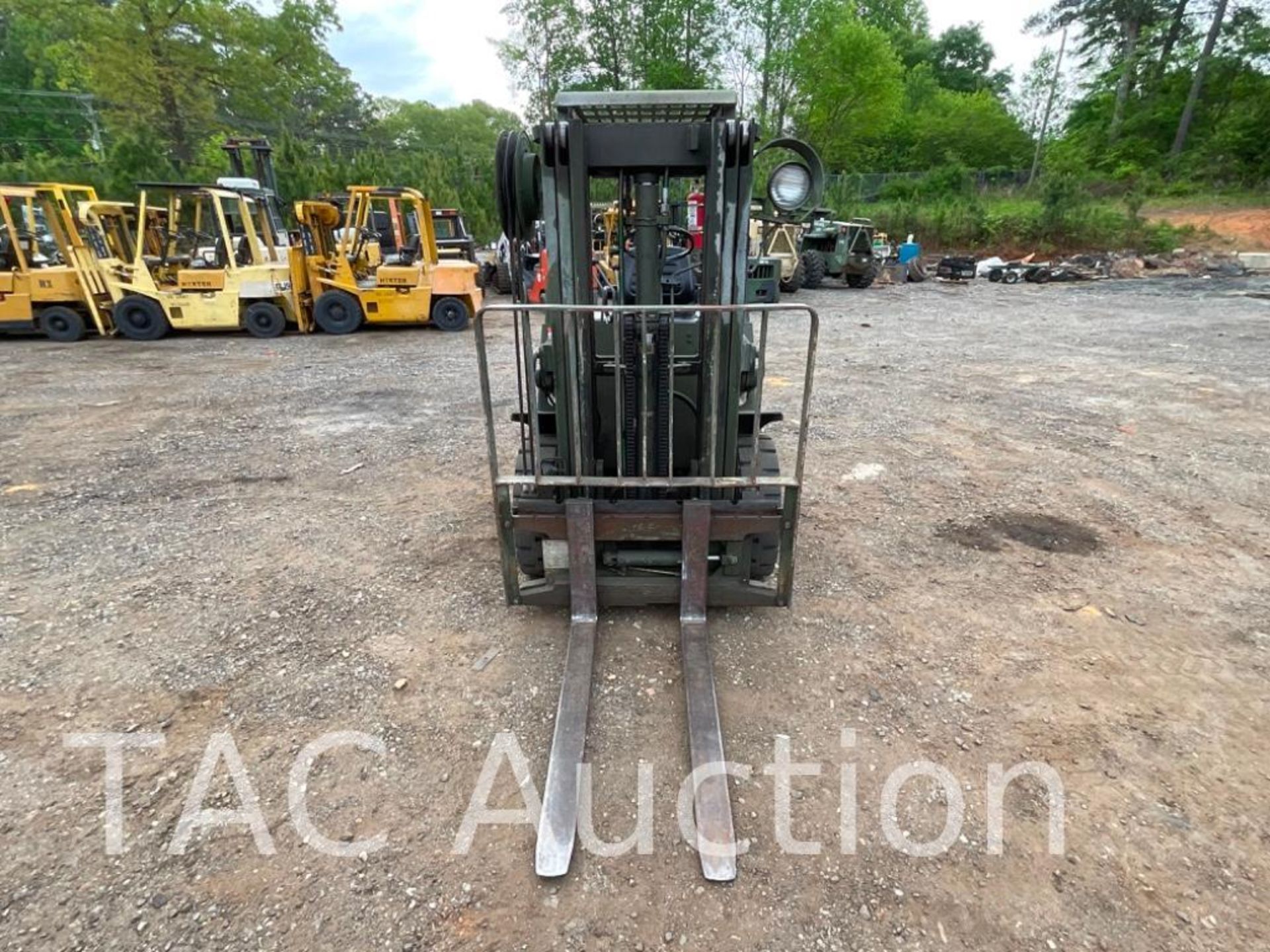 Hyster H40XLM 4000lb Diesel Forklift - Image 8 of 24