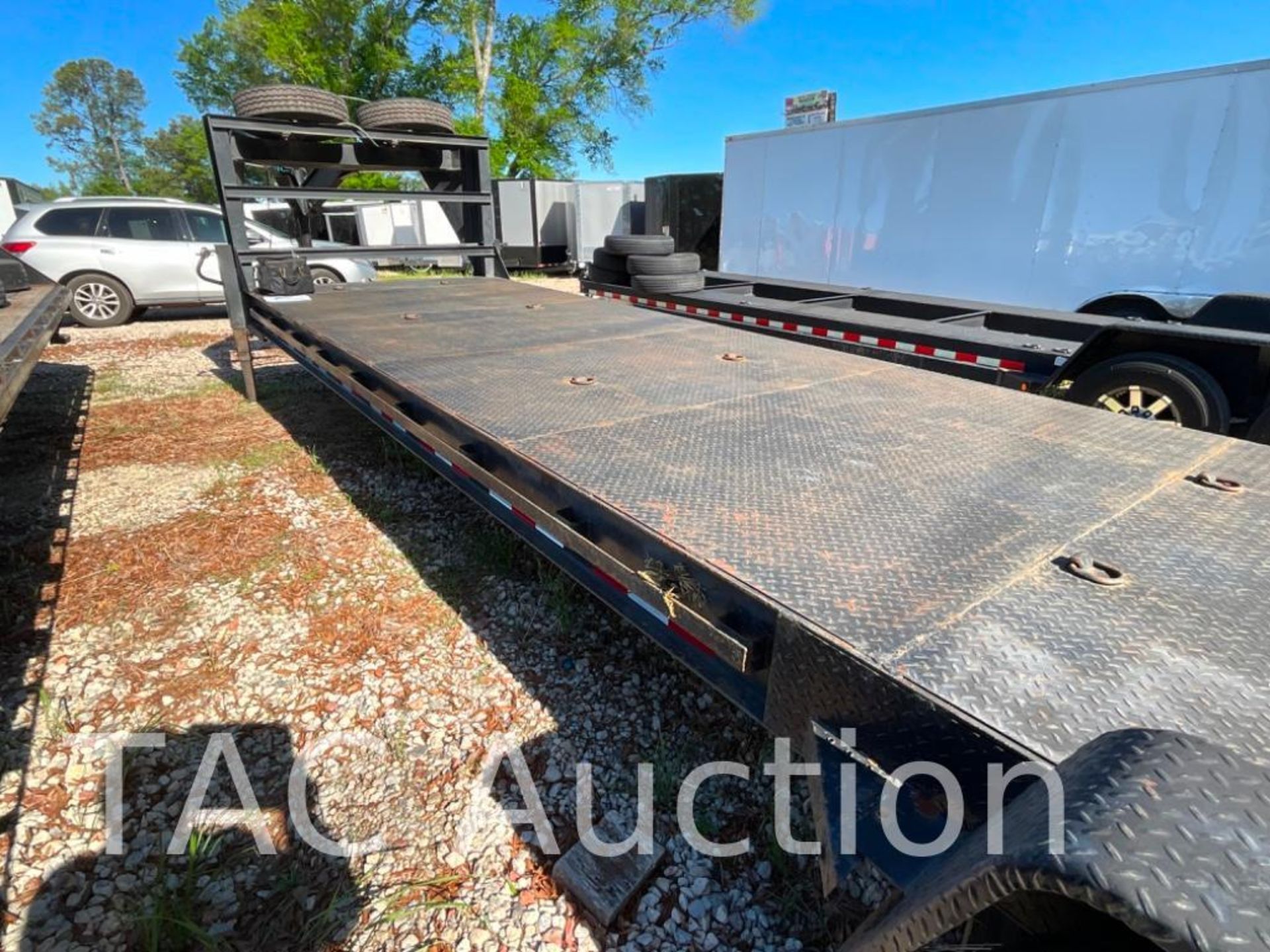 2019 Down To Earth 34ft Gooseneck Car Hauler Trailer - Image 4 of 31