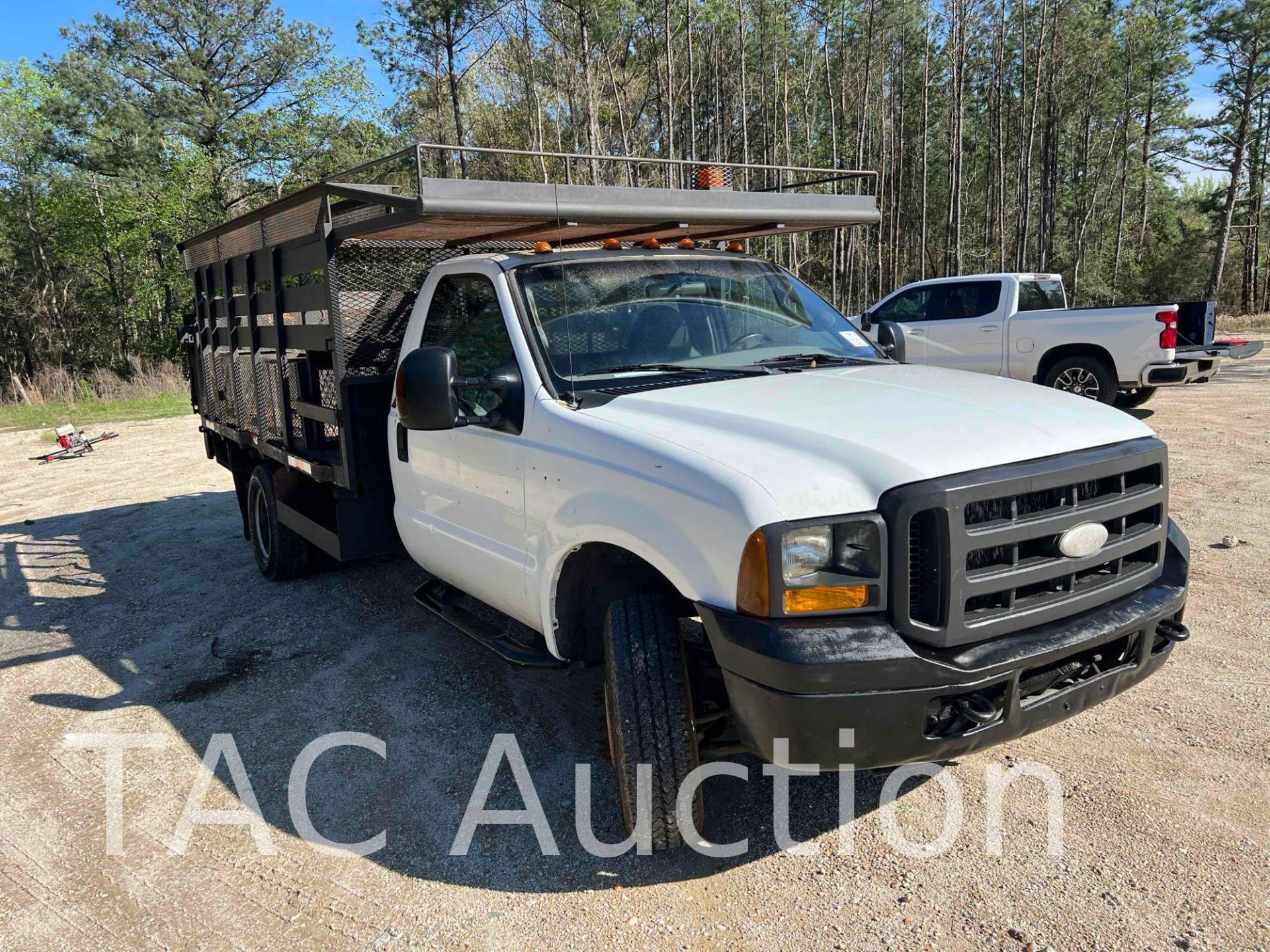 2005 Ford F350 4x4 W/ Landscape Body - Image 7 of 63