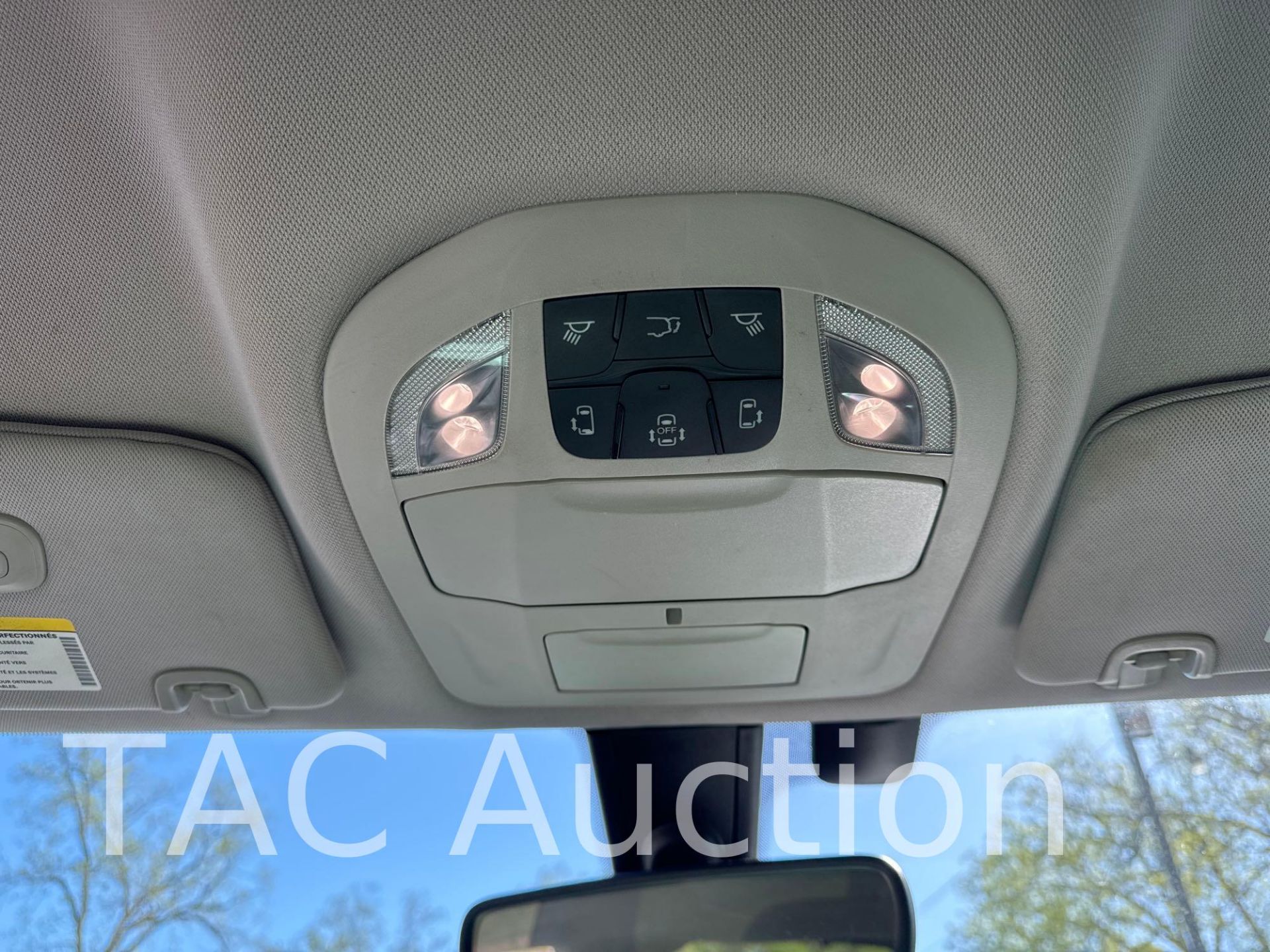 2018 Chrysler Pacifica Touring Plus Mini Van - Image 17 of 40