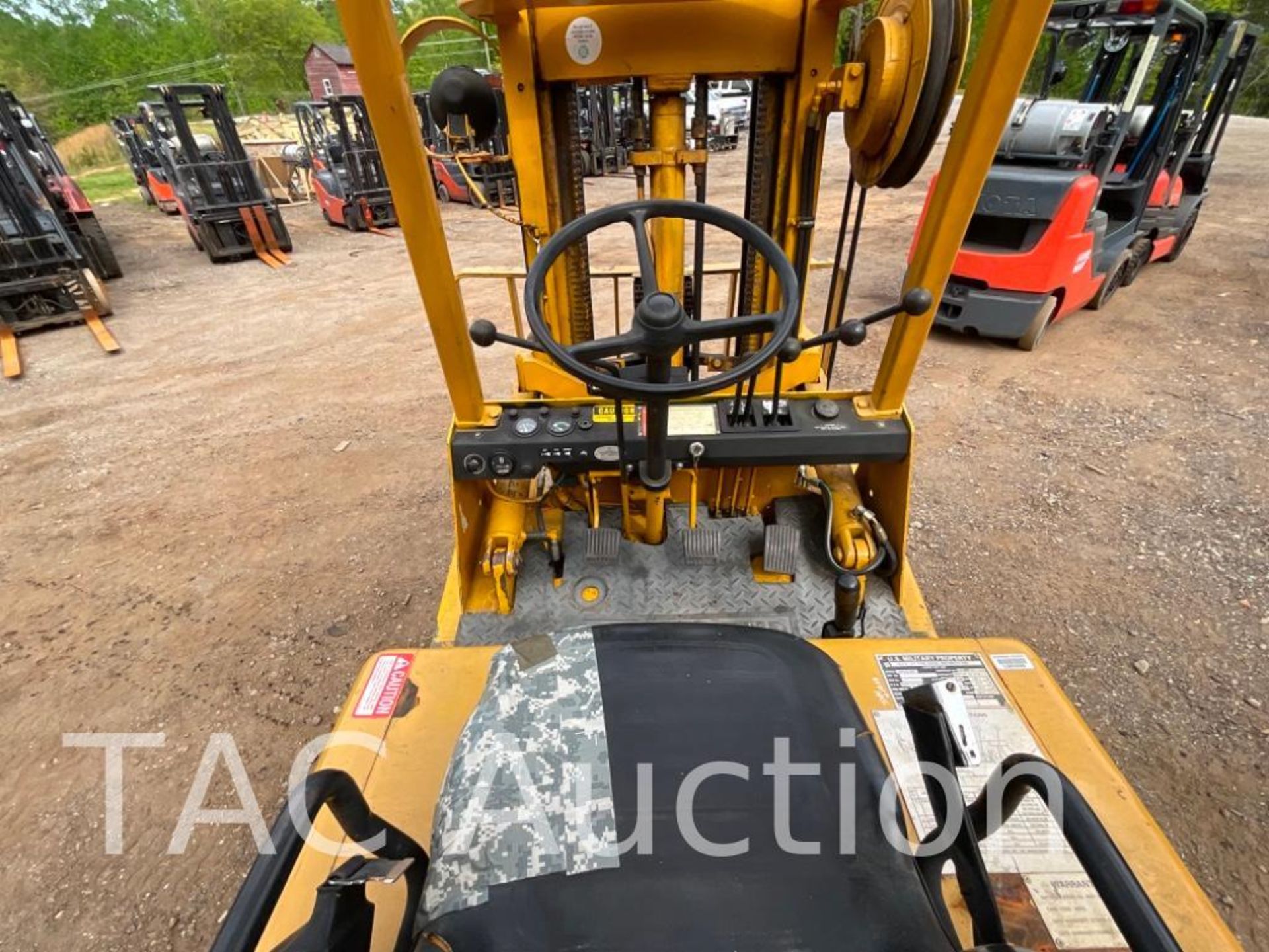 Hyster H40XLM 4000lb Diesel Forklift - Image 10 of 24