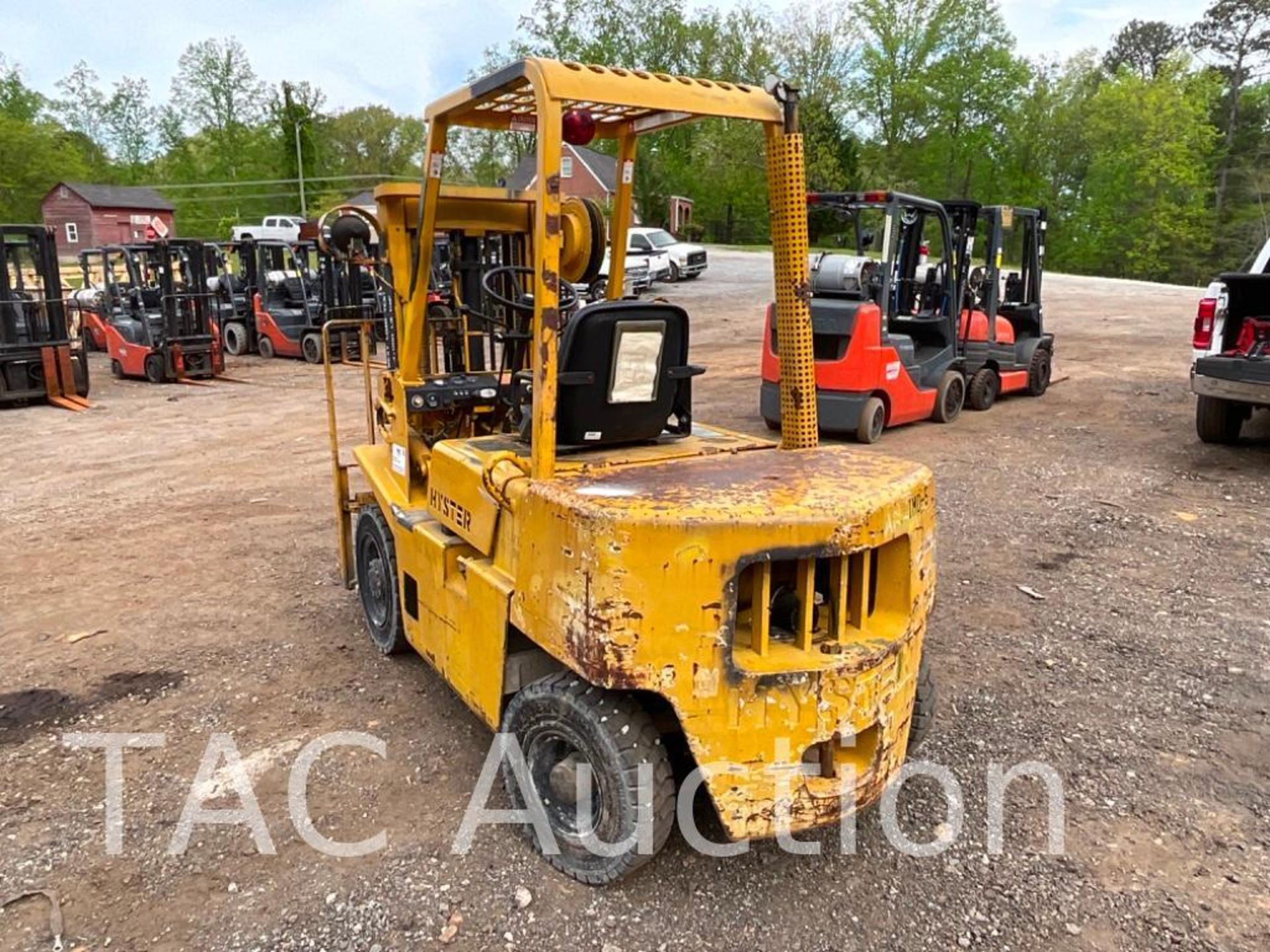 Hyster H40XLM 4000lb Diesel Forklift - Image 3 of 24