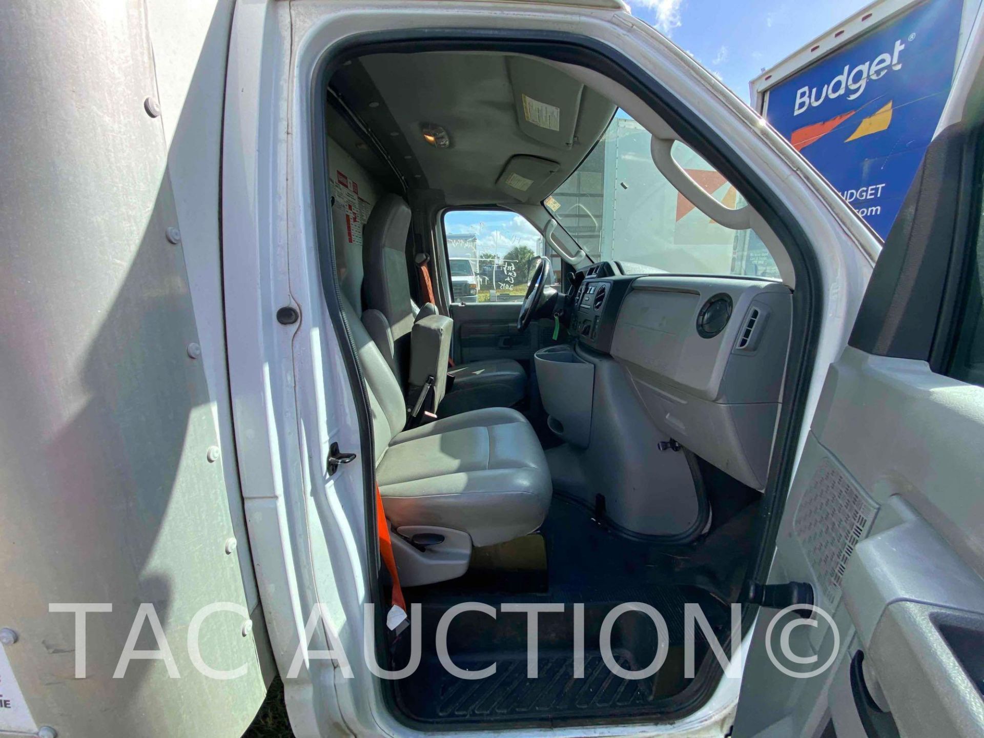 2015 Ford E-350 16ft Box Truck - Image 28 of 49