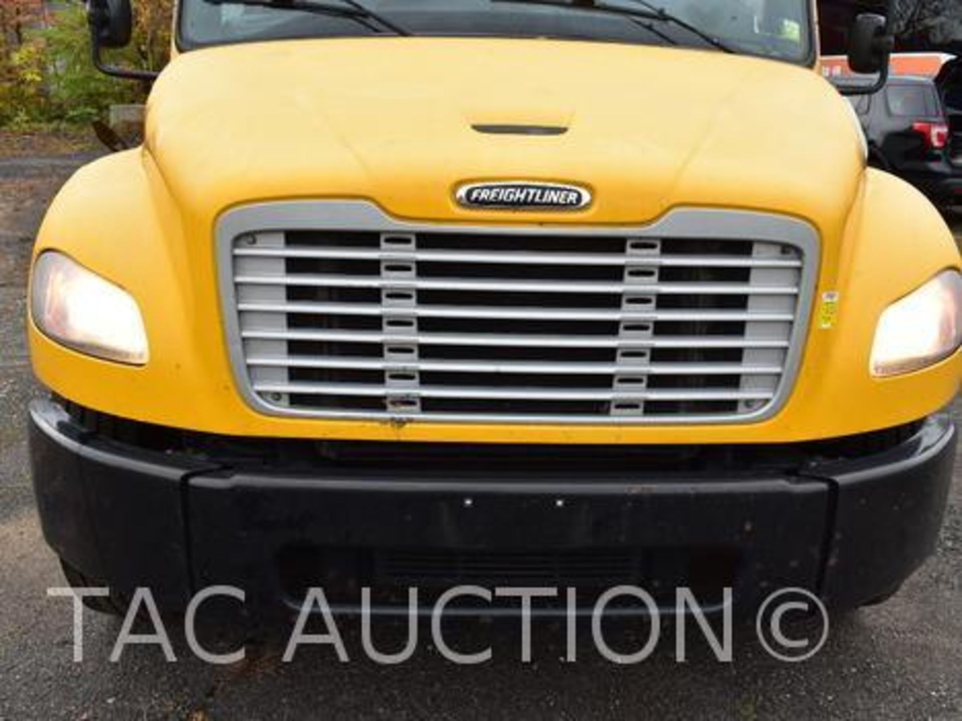 2016 Freightliner M2 26ft Box Truck - Image 9 of 46