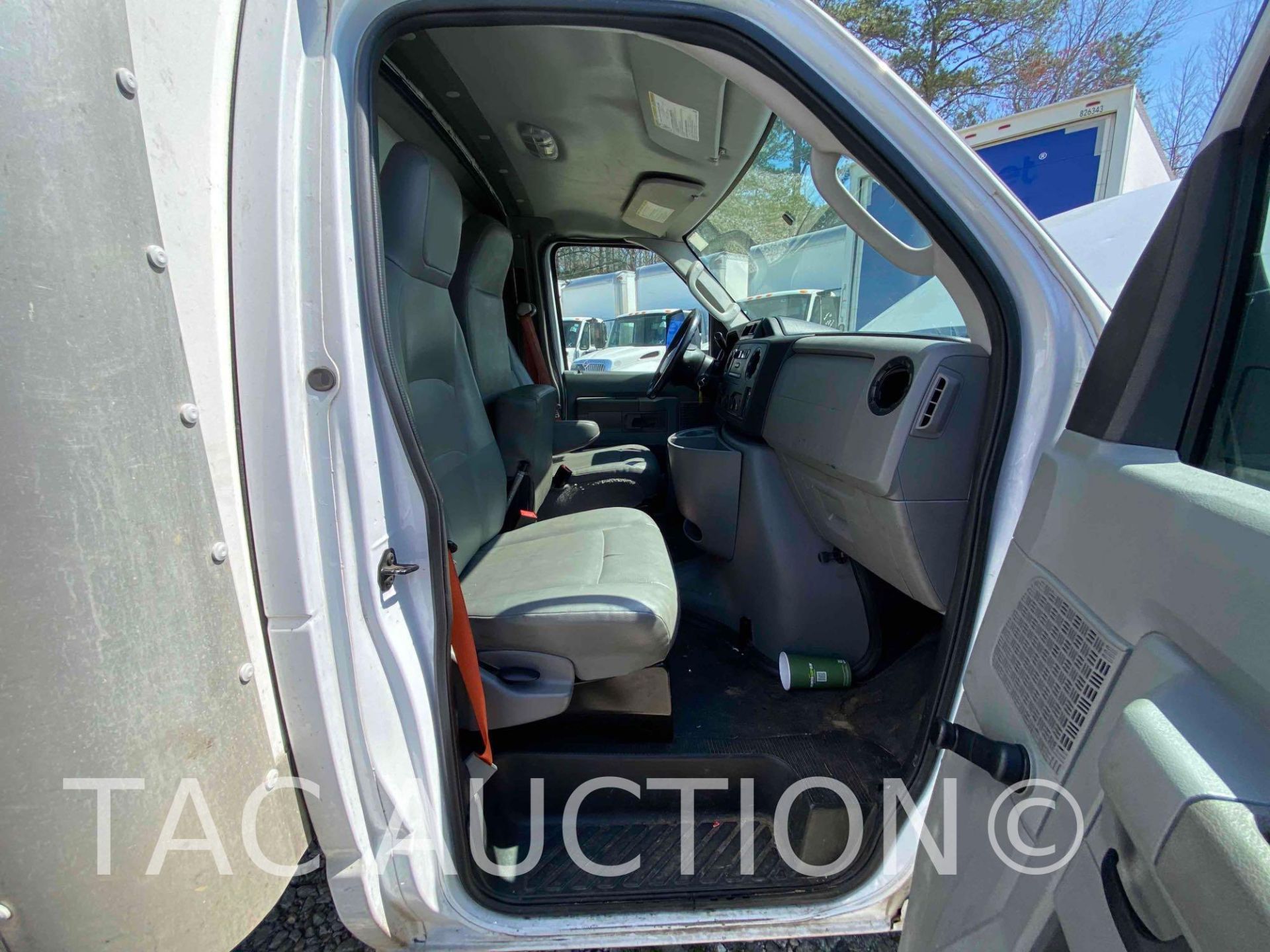 2016 Ford E-350 16ft Box Truck - Image 34 of 48