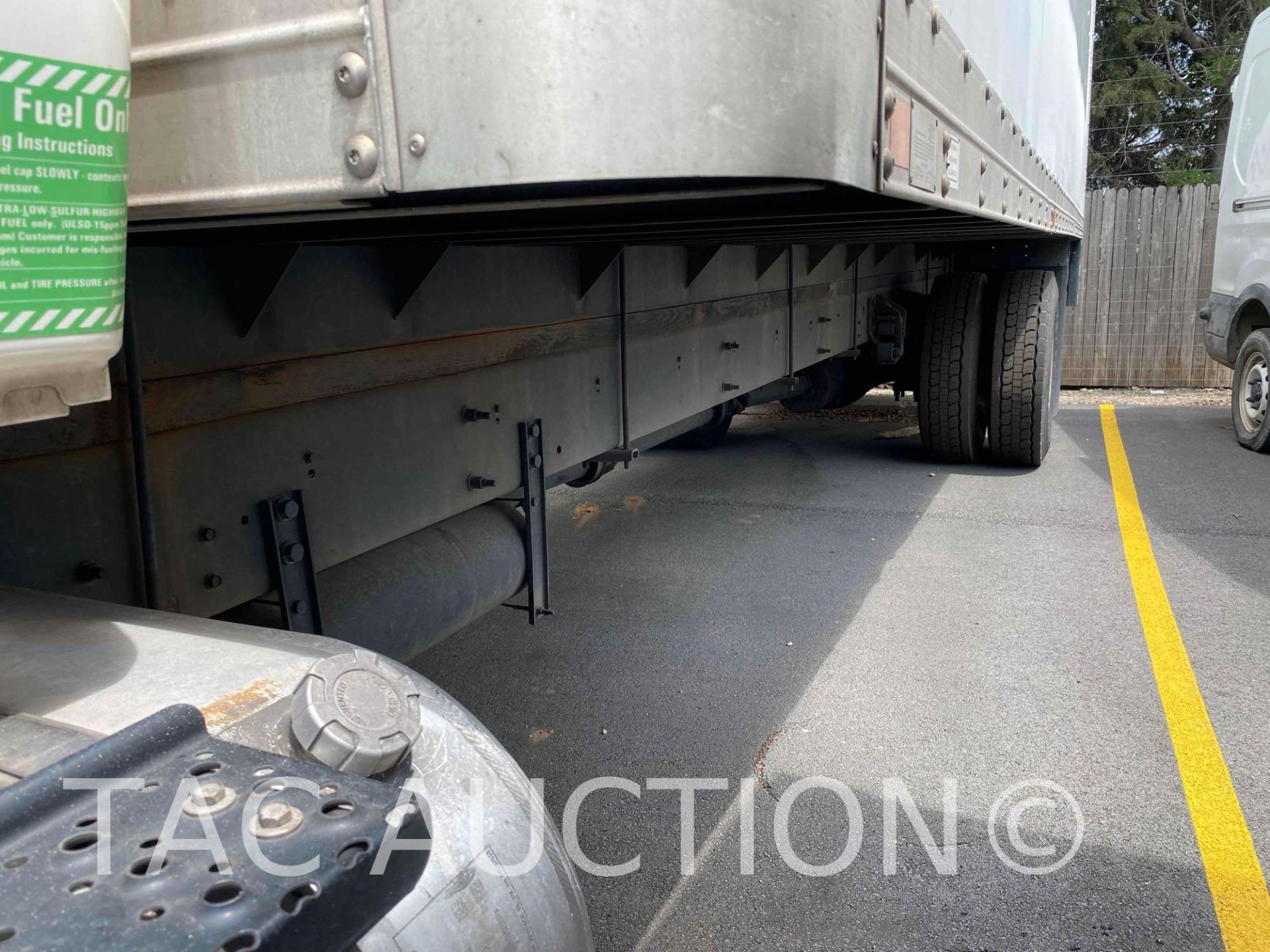 2015 International Durastar 4300 26ft Box Truck - Image 12 of 65