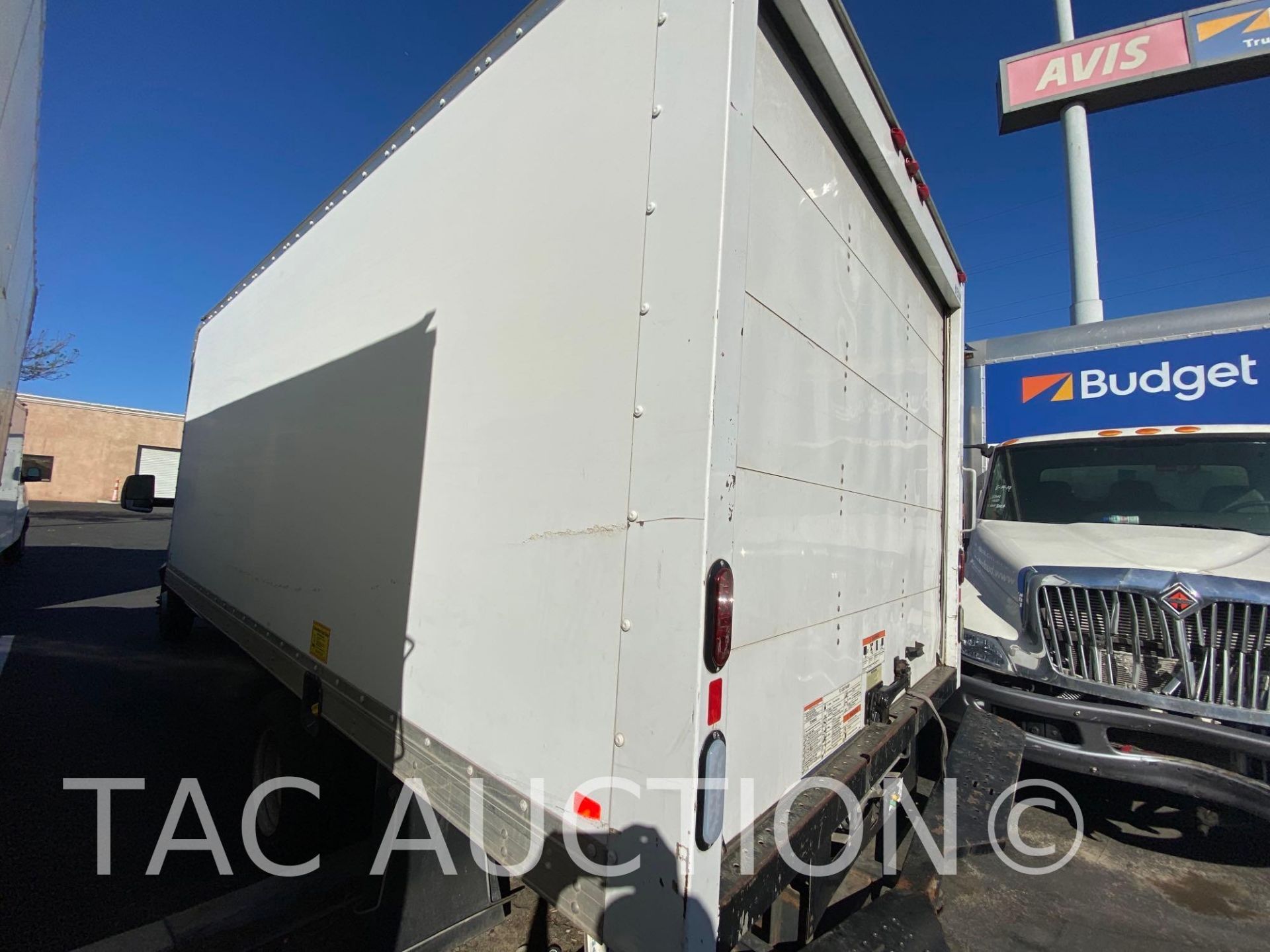 2016 Ford E-350 16ft Box Truck - Image 25 of 60