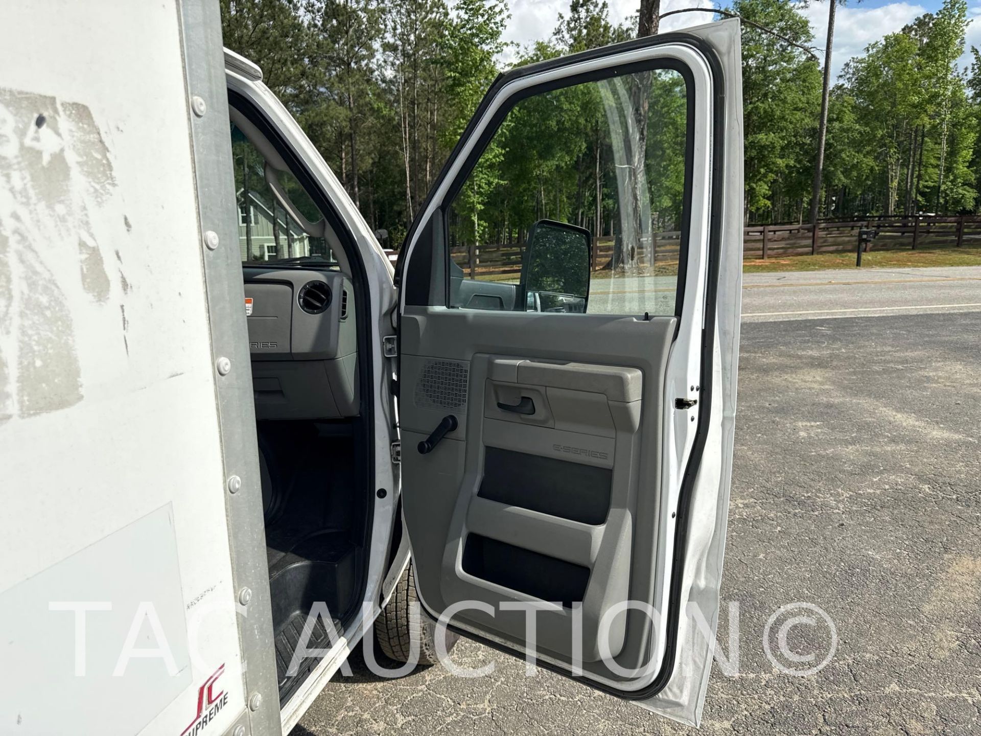 2016 Ford E-350 16ft Box Truck - Image 17 of 48
