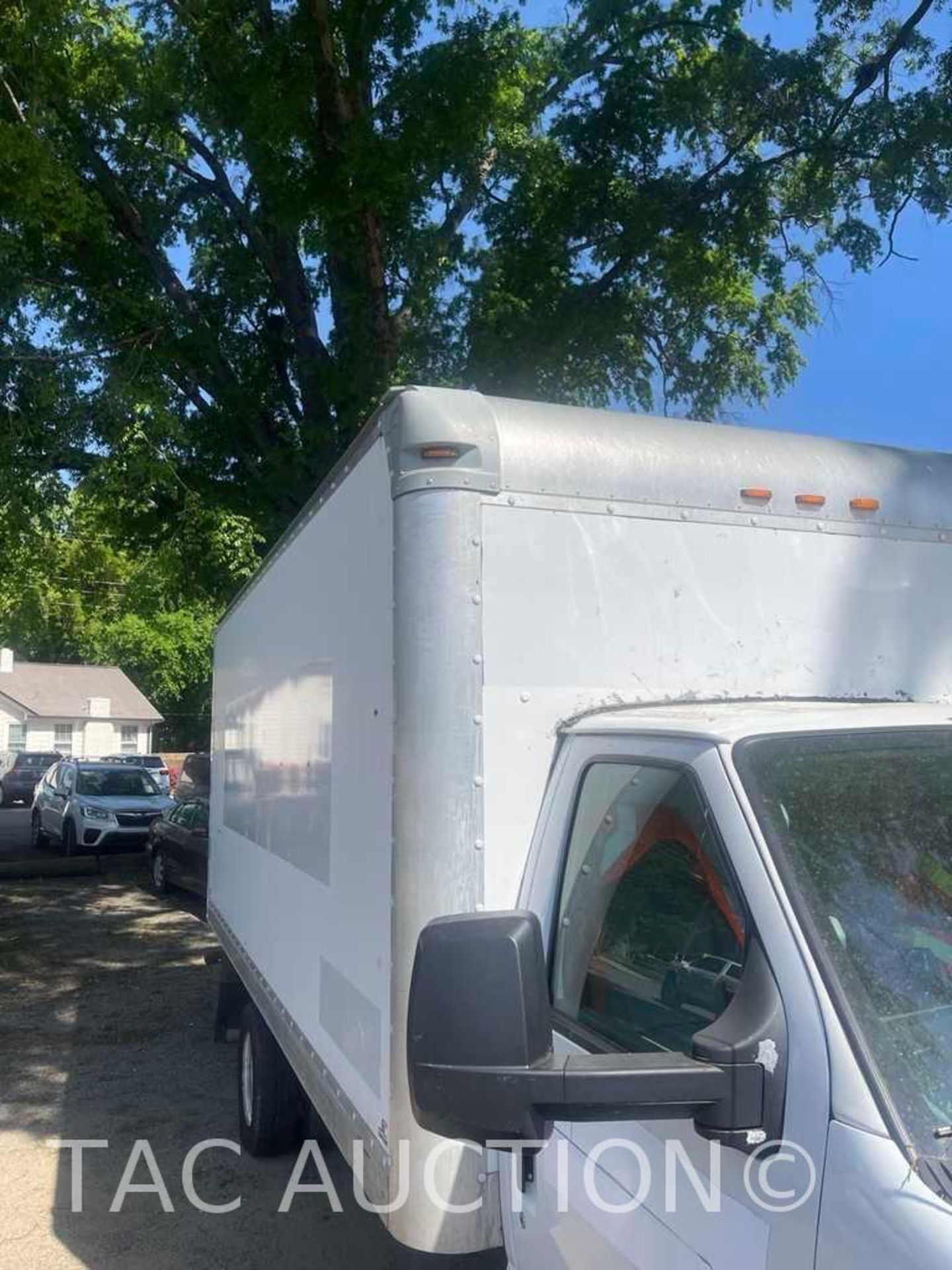 2015 Ford E-350 16ft Box Truck - Image 6 of 23