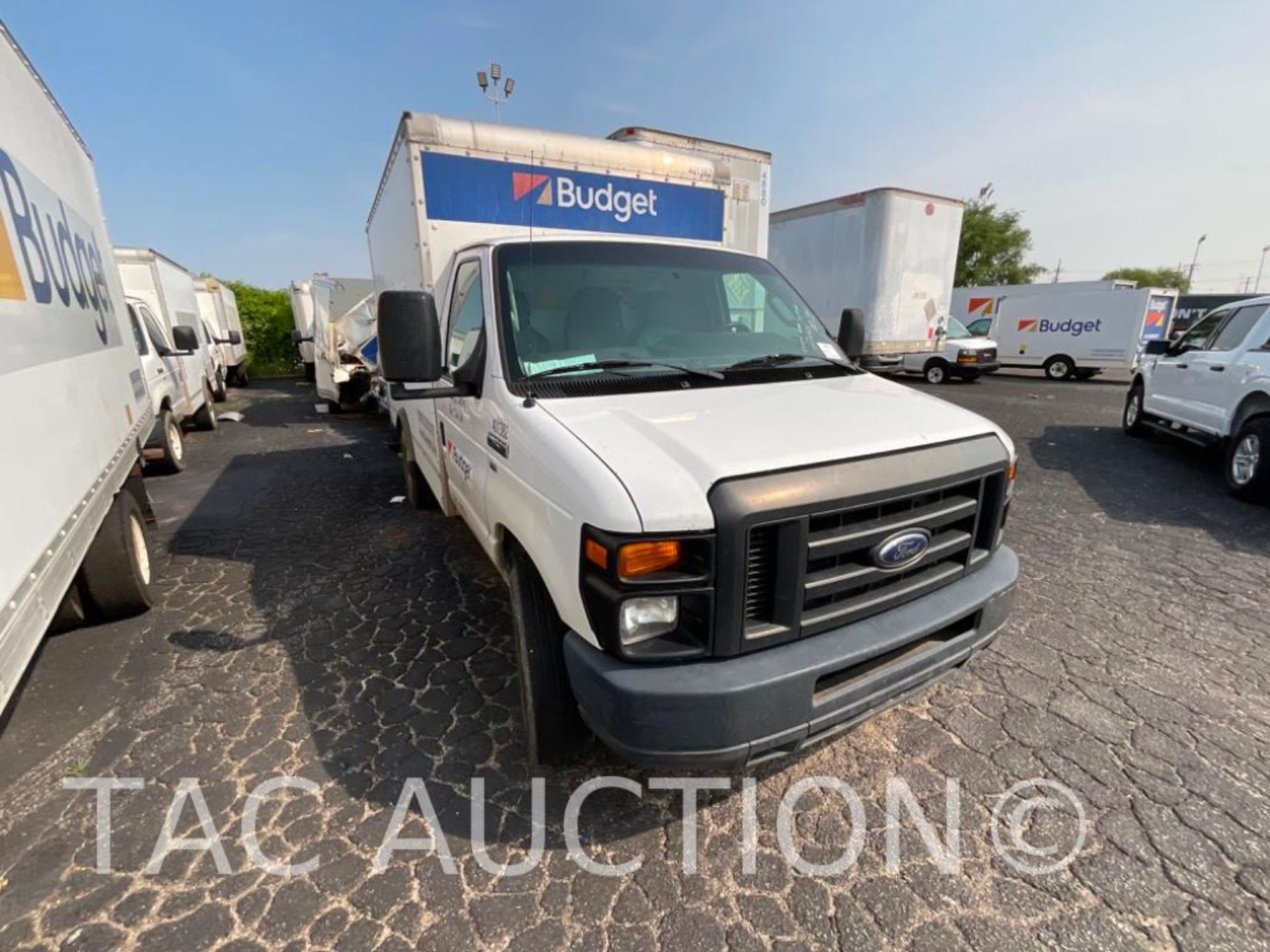 2014 Ford E-350 12ft Box Truck - Image 3 of 40