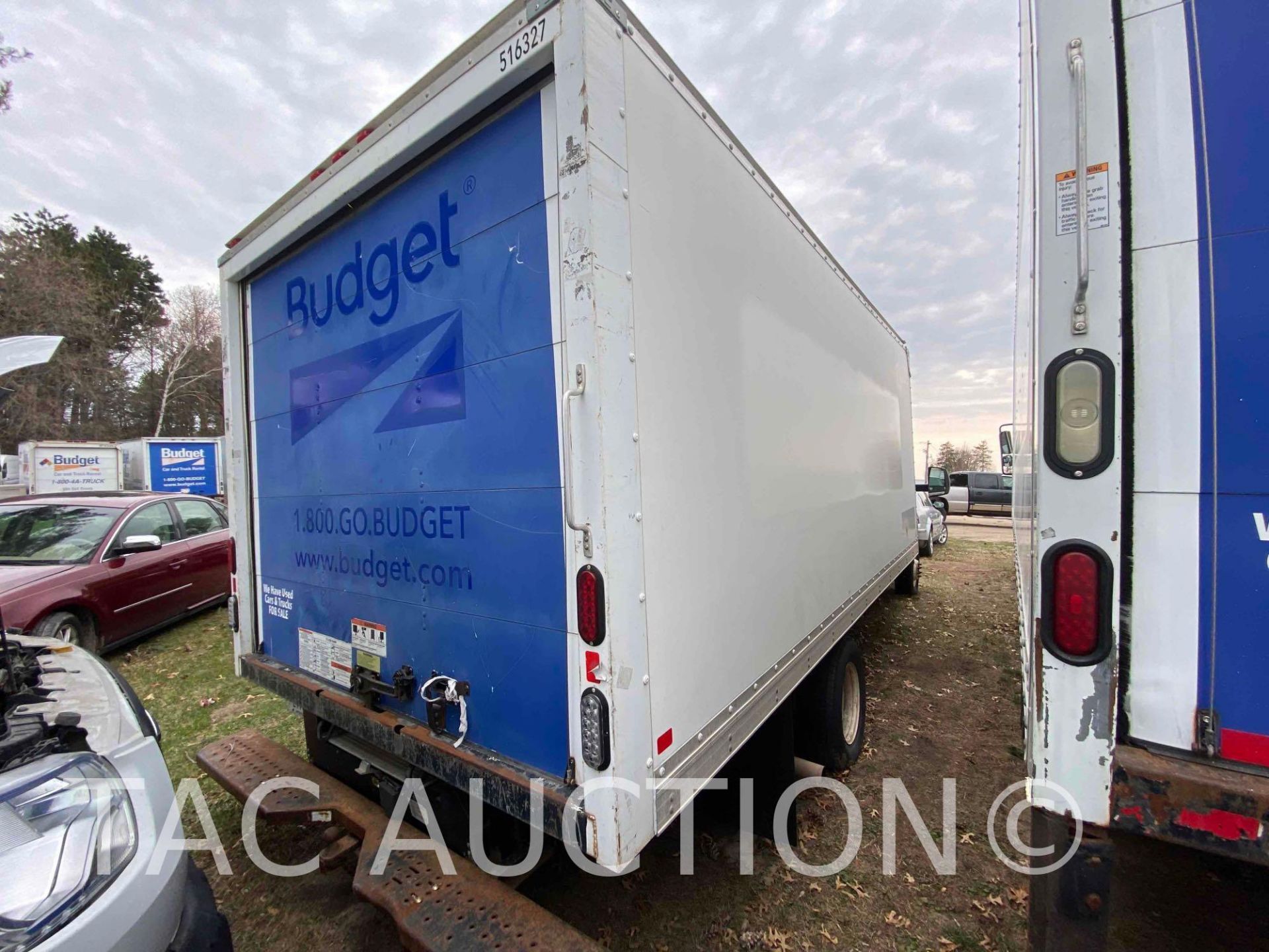 2015 Ford E-350 16ft Box Truck - Image 4 of 44