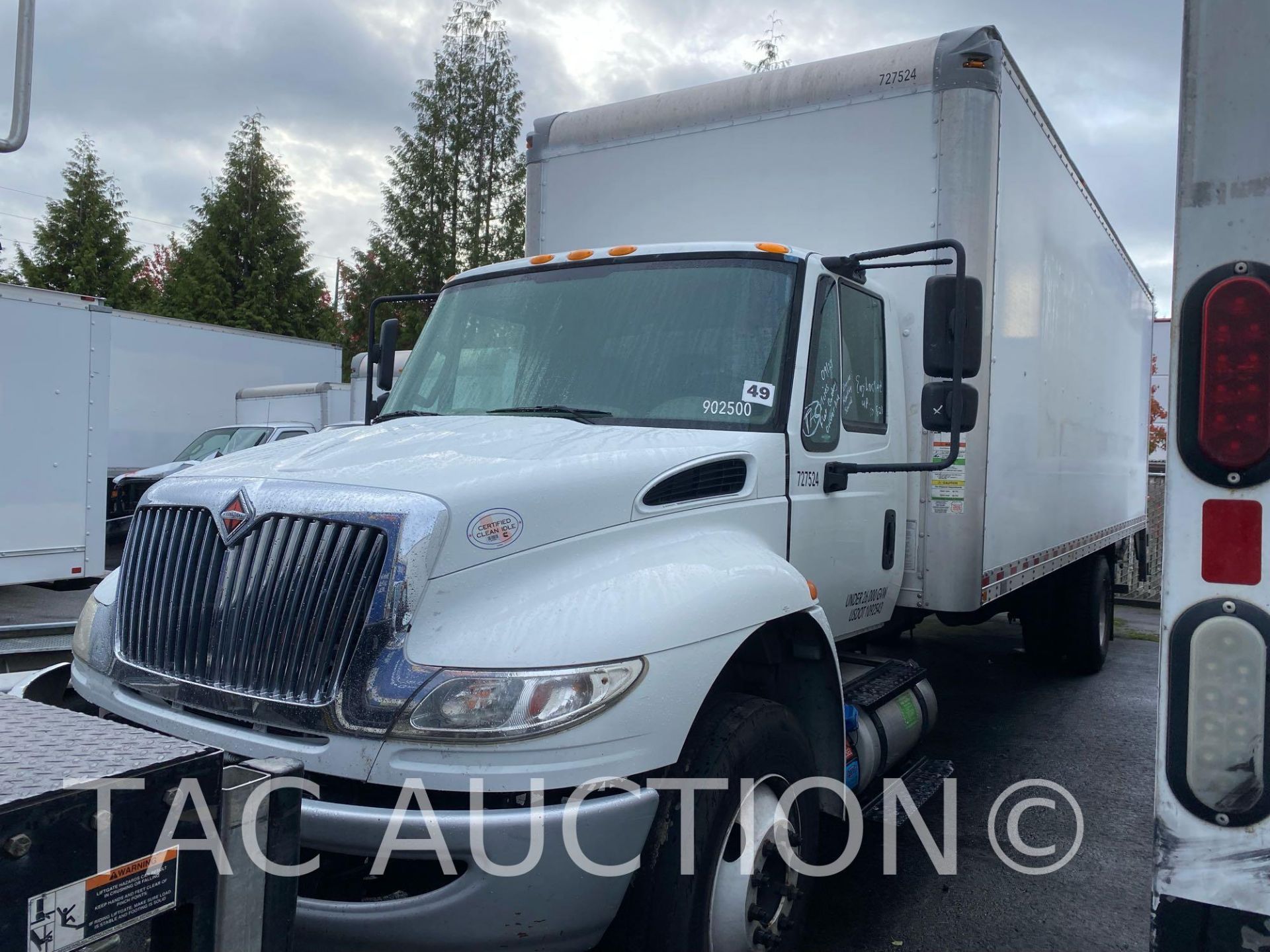 2018 International Durastar 4300 26ft Box Truck