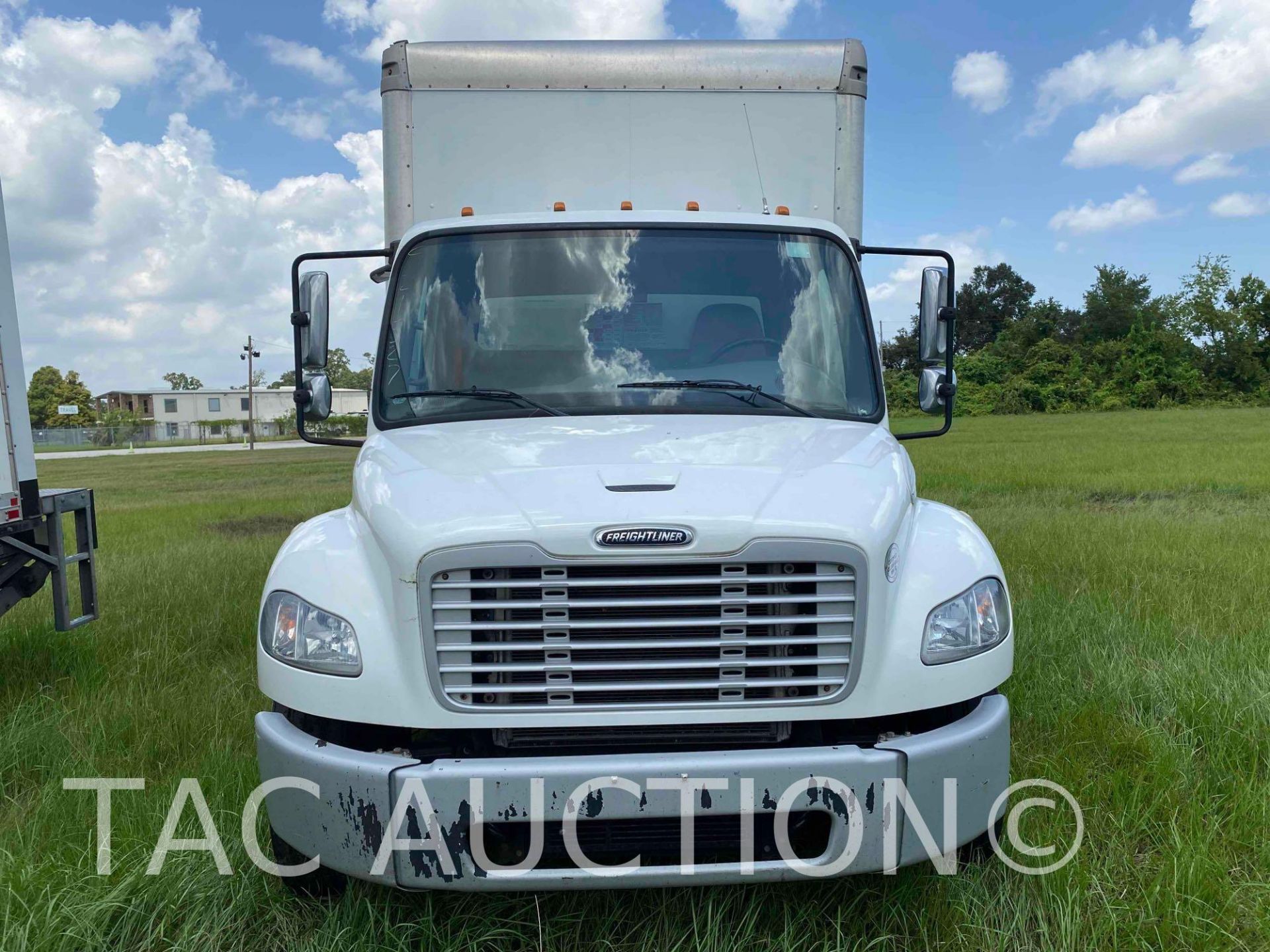 2017 Freightliner M2106 26ft Box Truck - Image 2 of 49