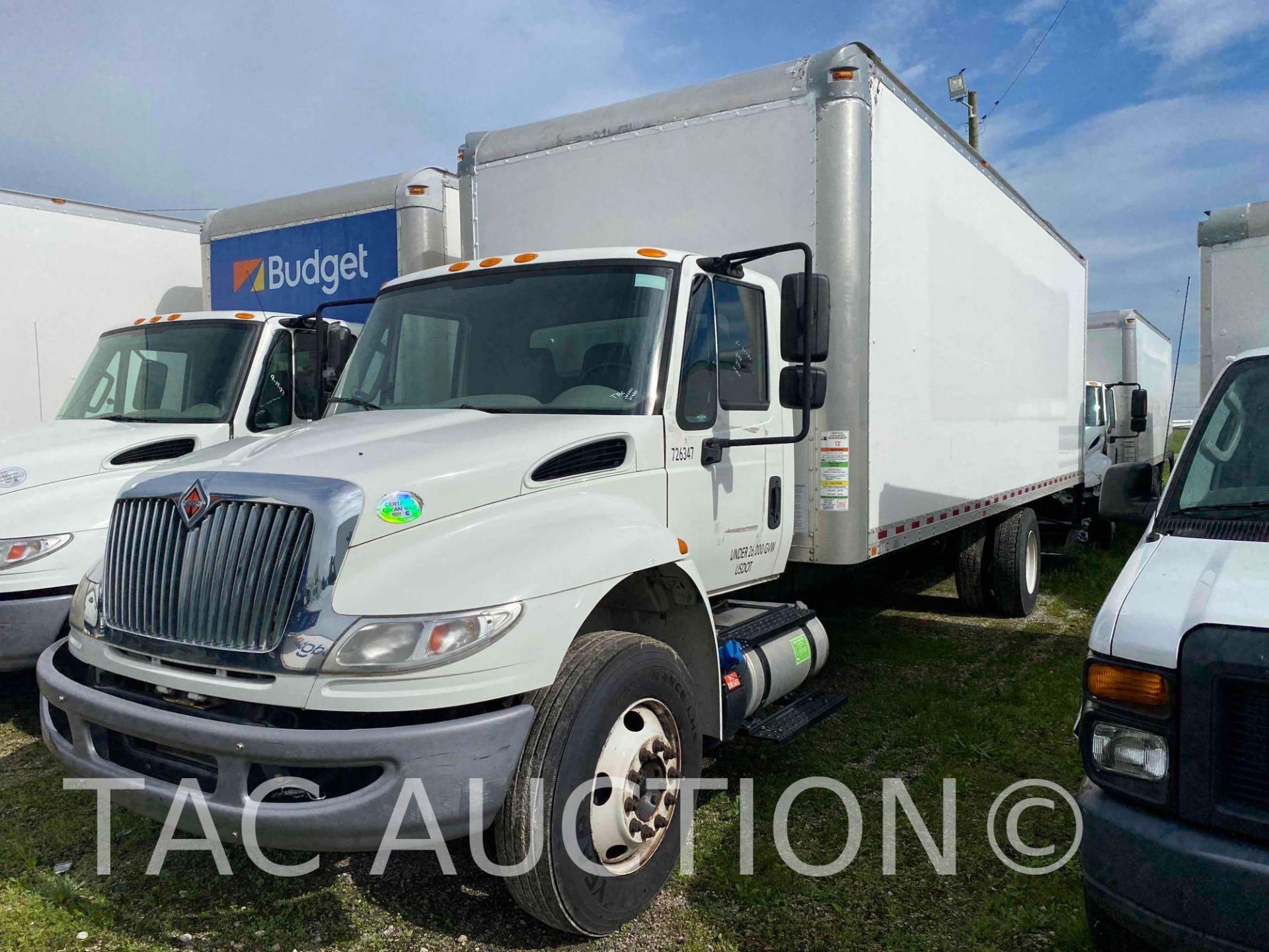 2017 International Durastar 4300 26ft Box Truck