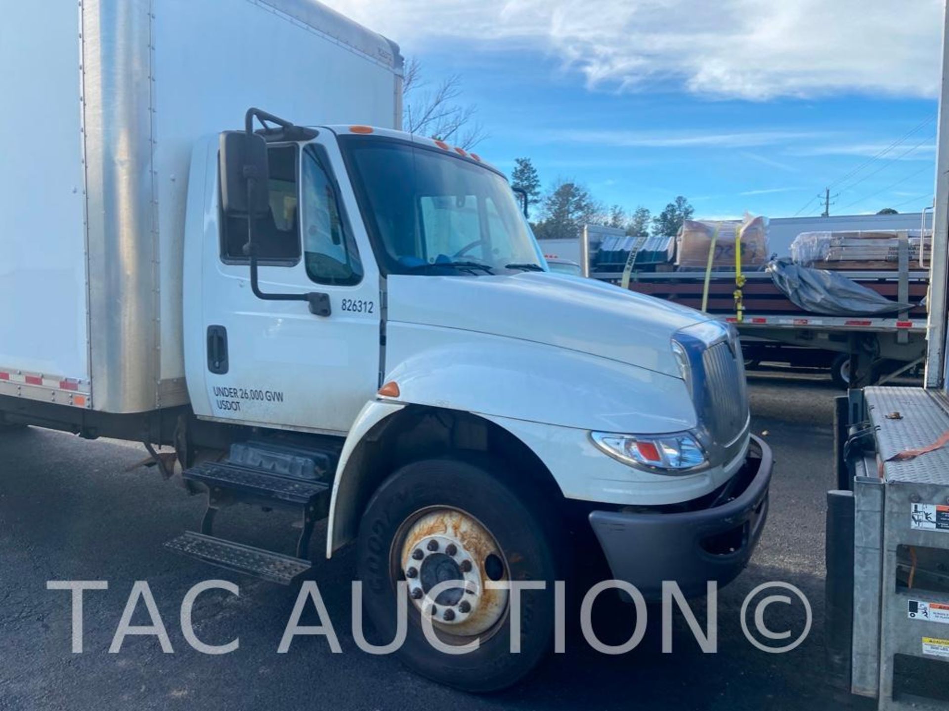 2018 International Durastar 4300 26ft Box Truck - Image 36 of 96