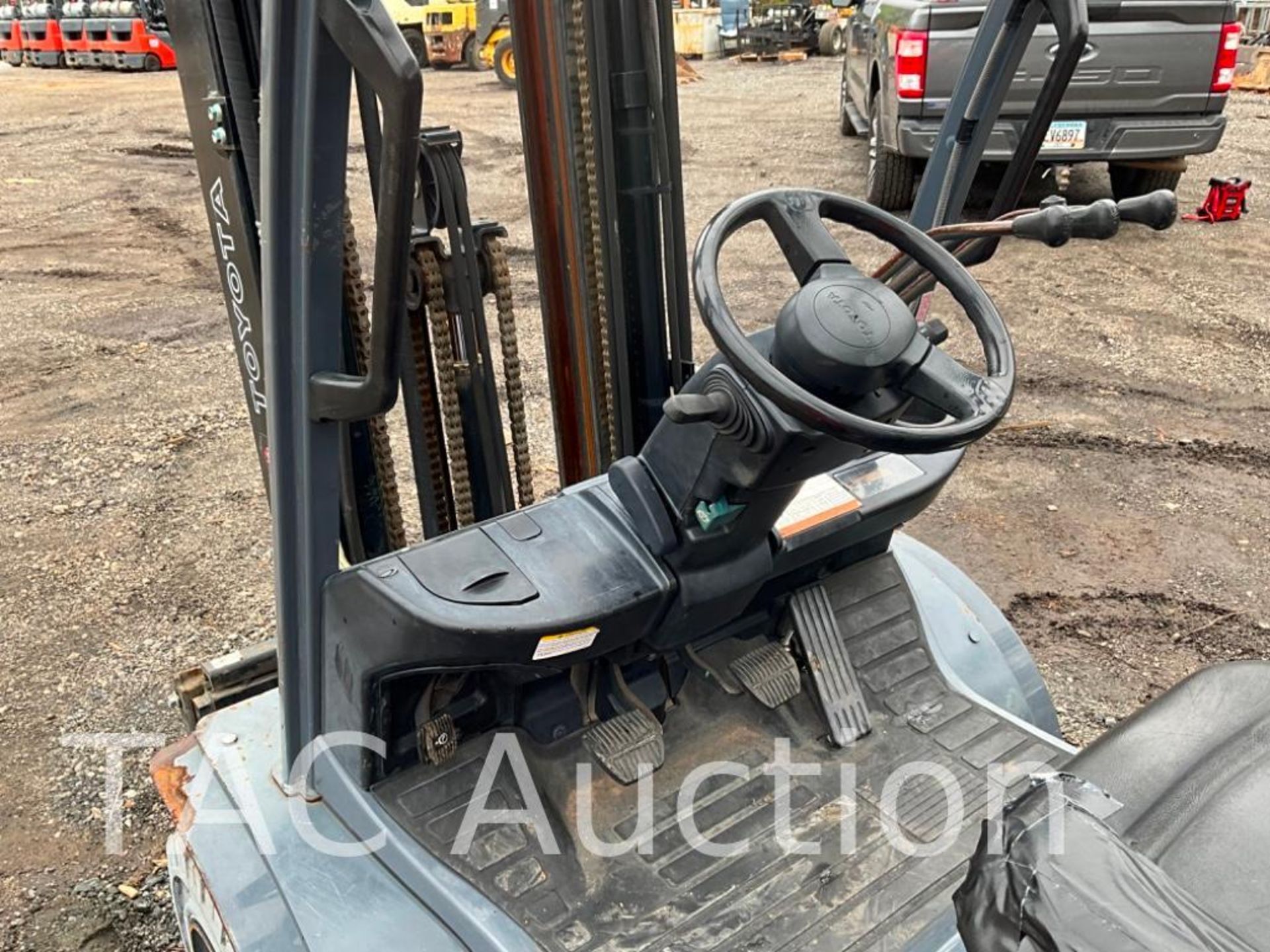 2016 Toyota 8FGU25 5,000lb Forklift - Image 11 of 35