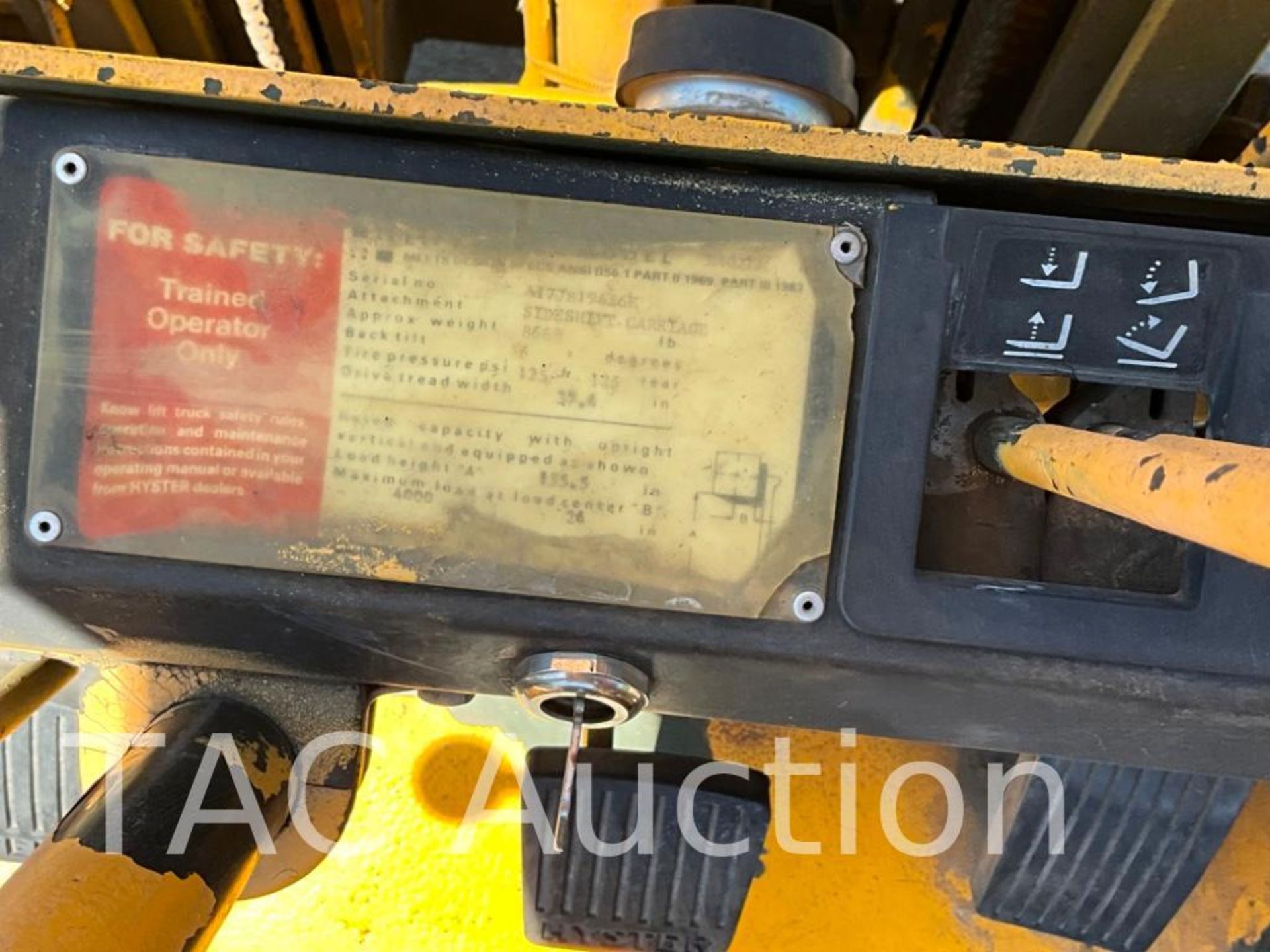 Hyster H40XLM 4000lb Diesel Forklift - Image 21 of 21