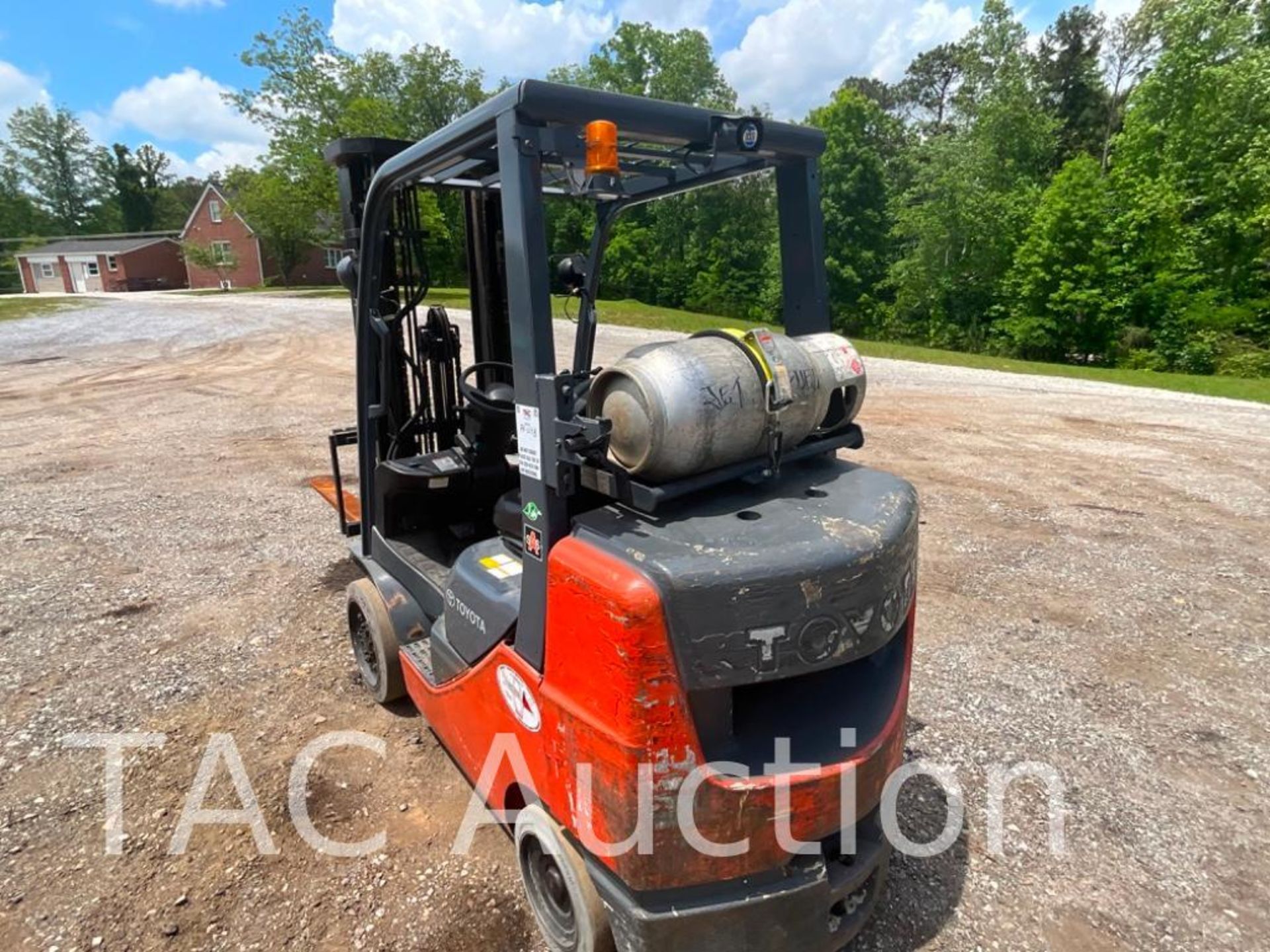 Toyota 8FGCU30 6000lb Forklift - Image 3 of 19