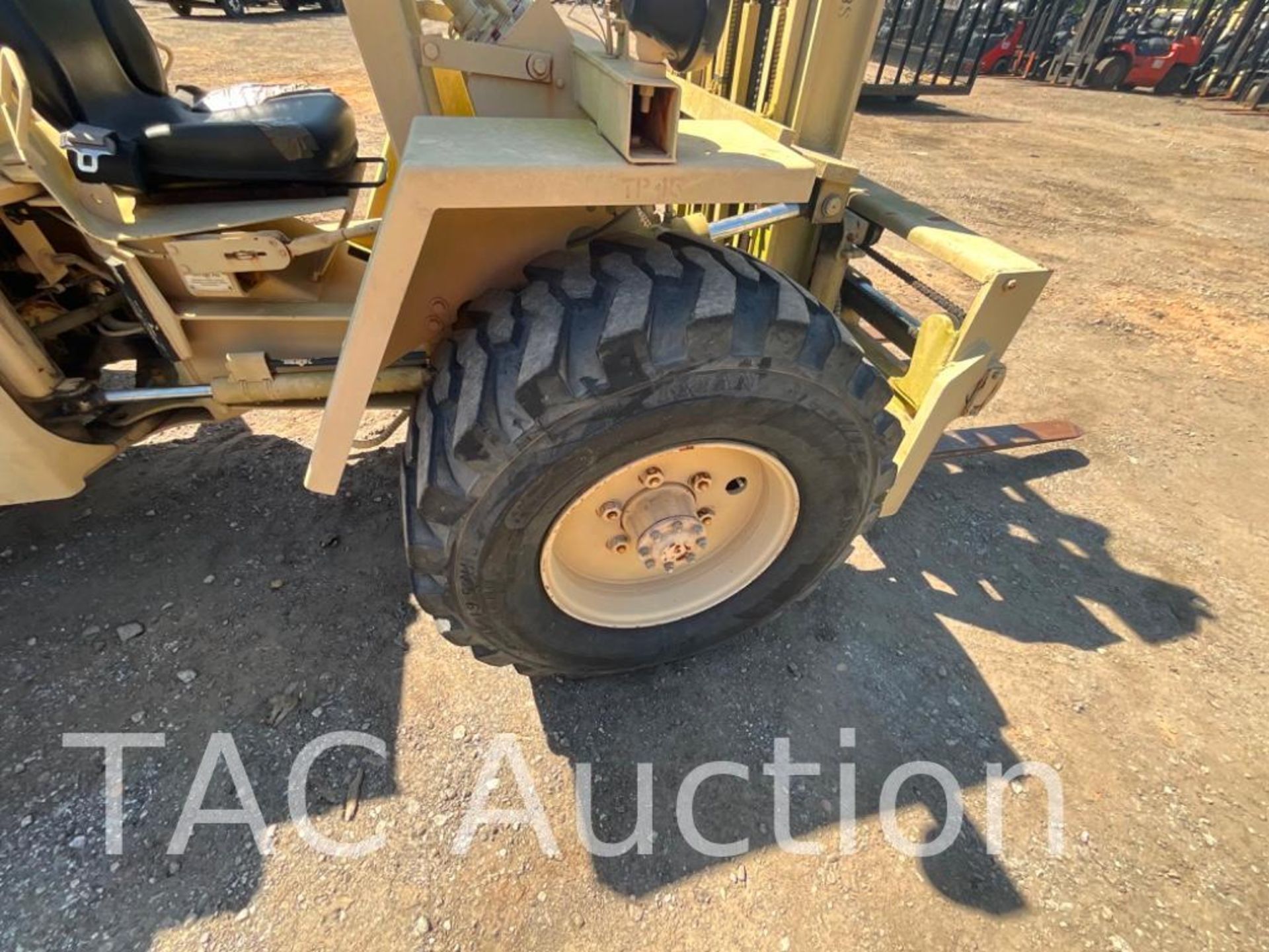 Case M4K 4WD Rough Terrain Articulating 4000lb Forklift - Bild 26 aus 29