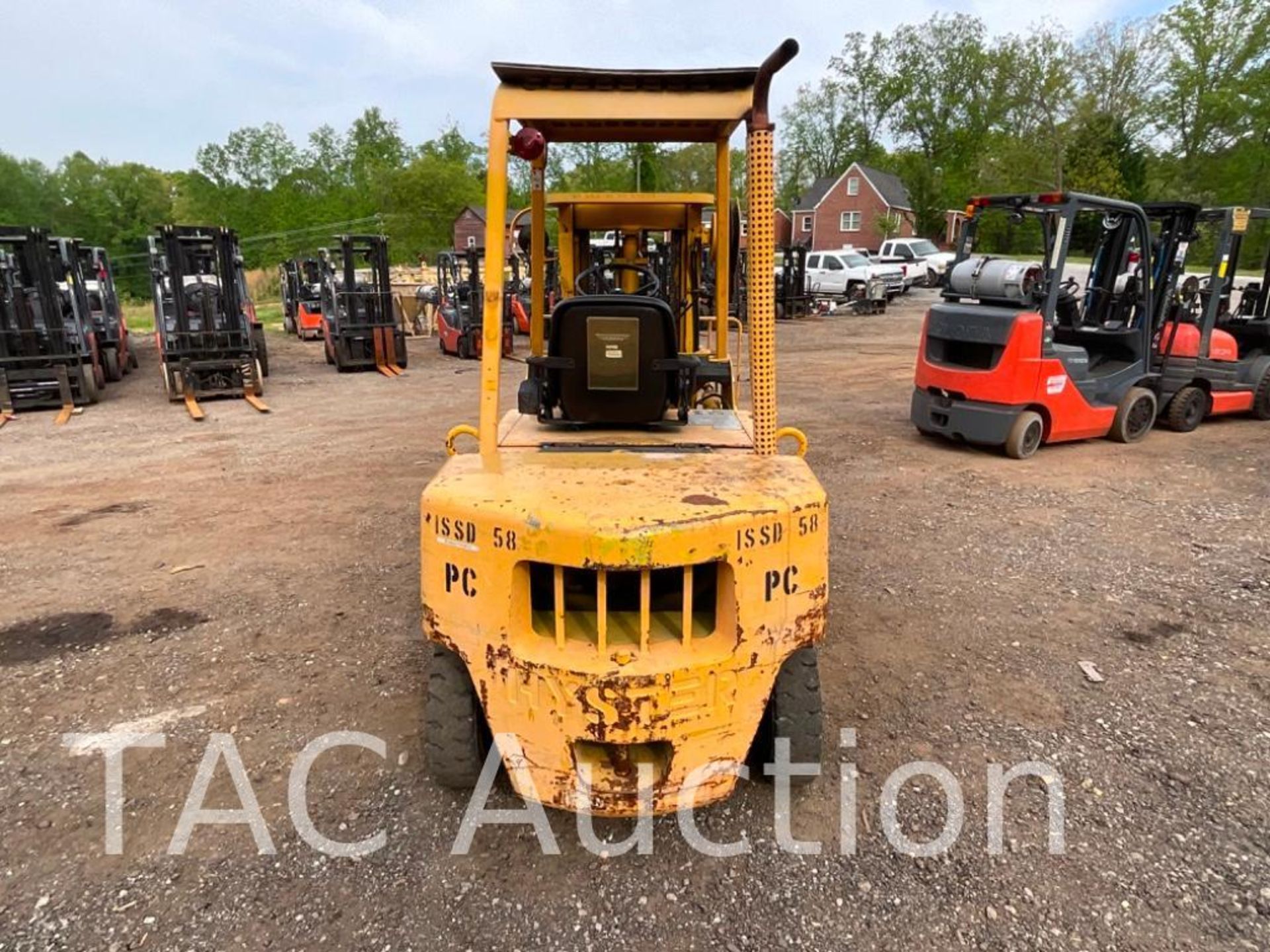 Hyster H40XLM 4000lb Diesel Forklift - Image 4 of 24