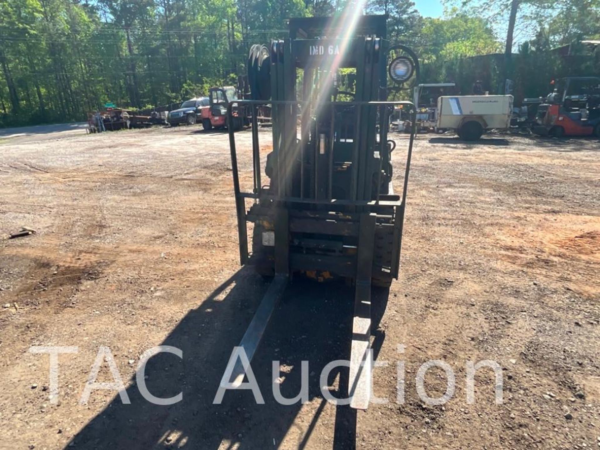 Hyster H40XL 4000lb Diesel Forklift - Image 8 of 27