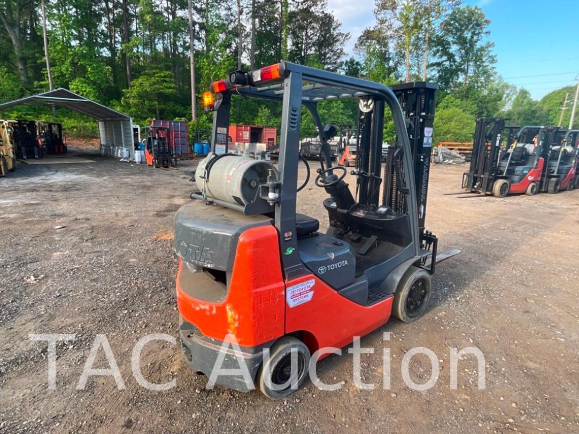 Toyota 8FGCU25 5000lb Forklift - Image 5 of 19