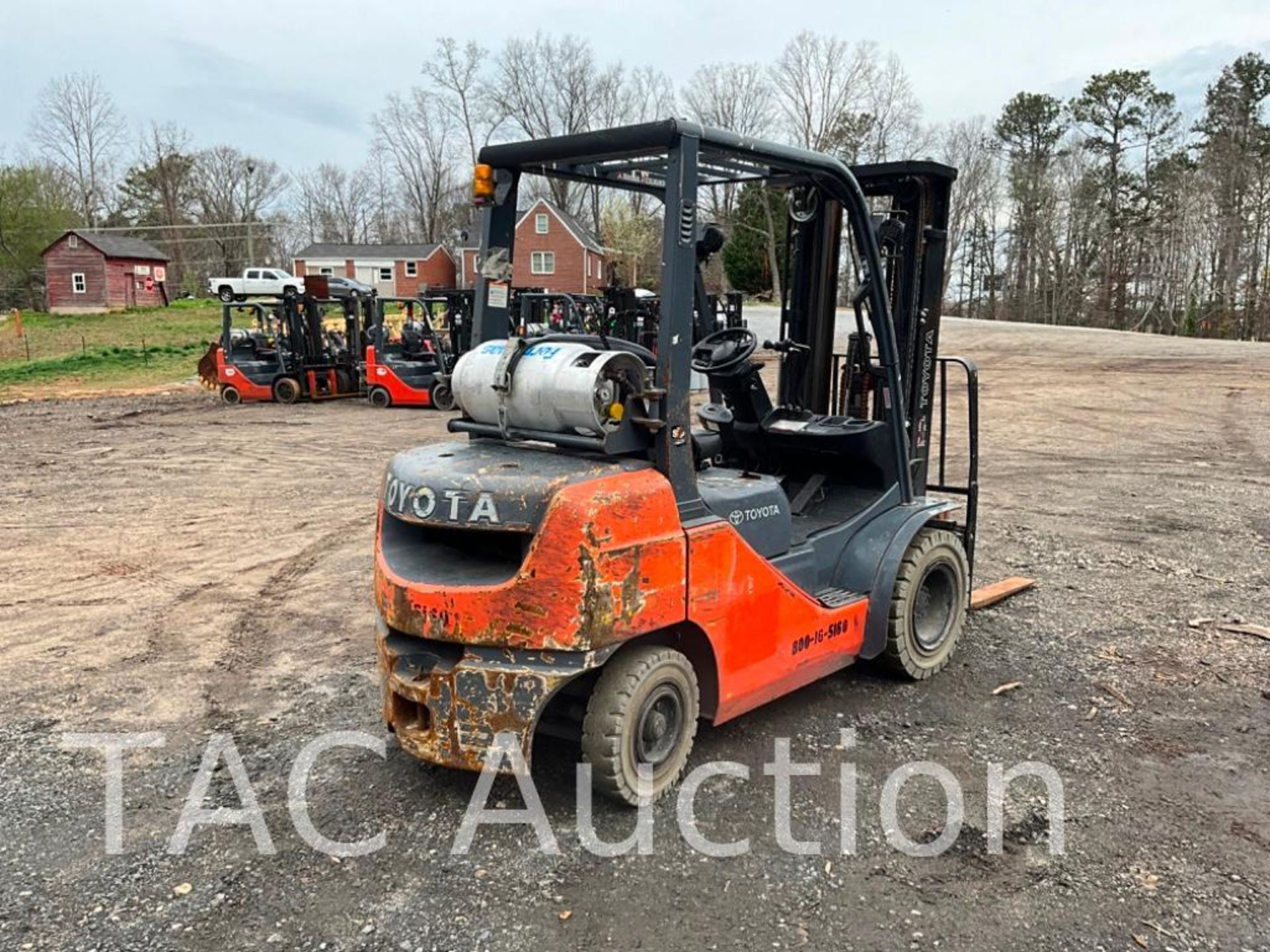 2017 Toyota 8FGU25 5,000lb Forklift - Image 5 of 28