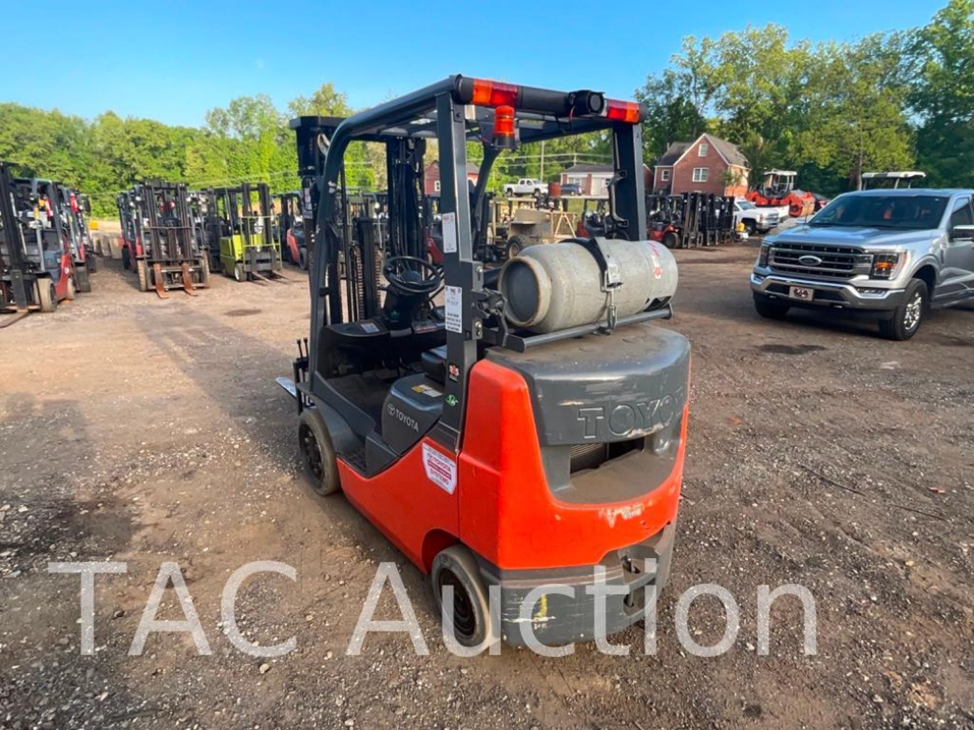 Toyota 8FGCU25 5000lb Forklift - Image 3 of 19