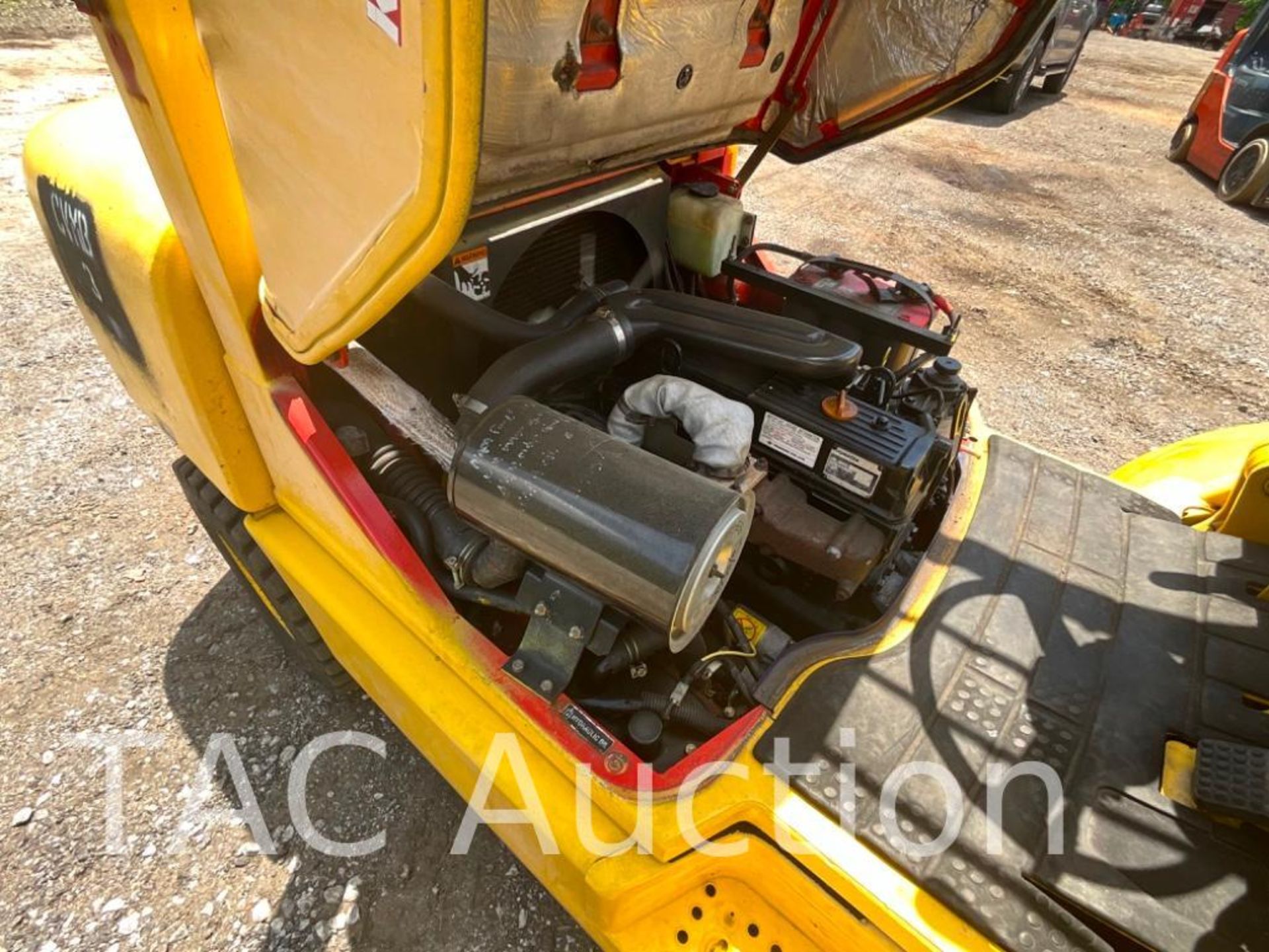 Kalmar P60BXPS 6000lb Diesel Forklift - Image 20 of 30