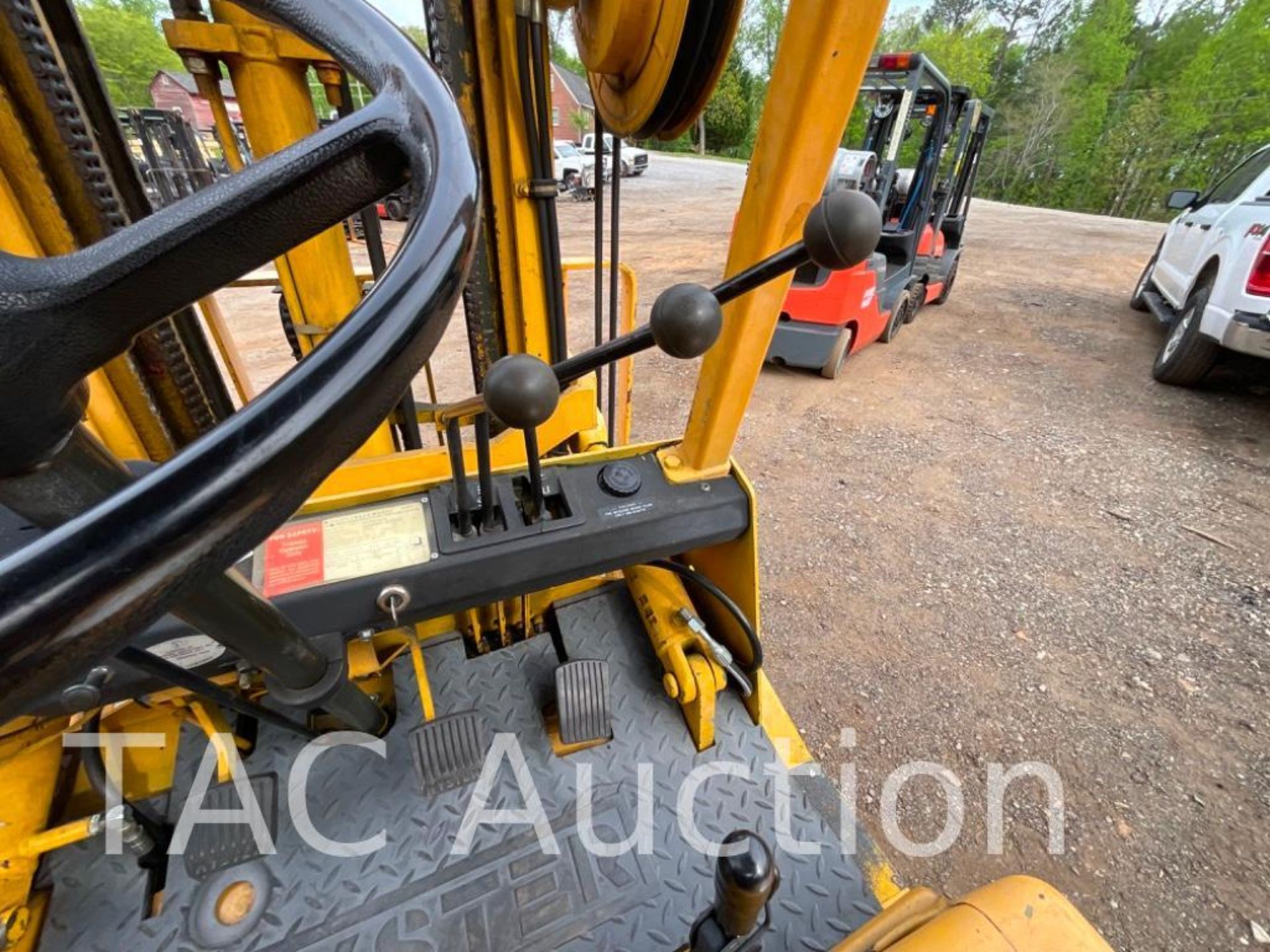 Hyster H40XLM 4000lb Diesel Forklift - Image 12 of 24