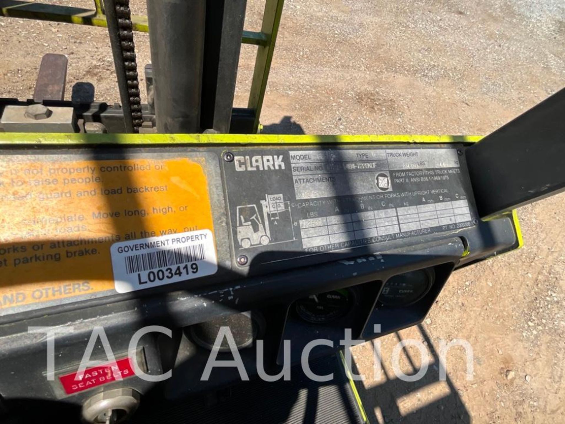 Clark GCS12 2500lb Forklift - Image 17 of 19