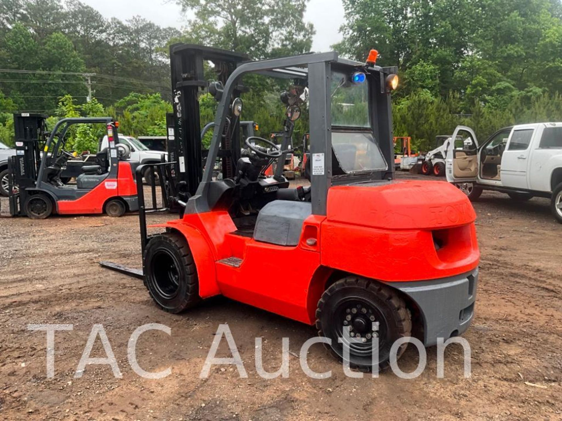 Toyota 7FDU35 8000lb Diesel Forklift - Image 3 of 31