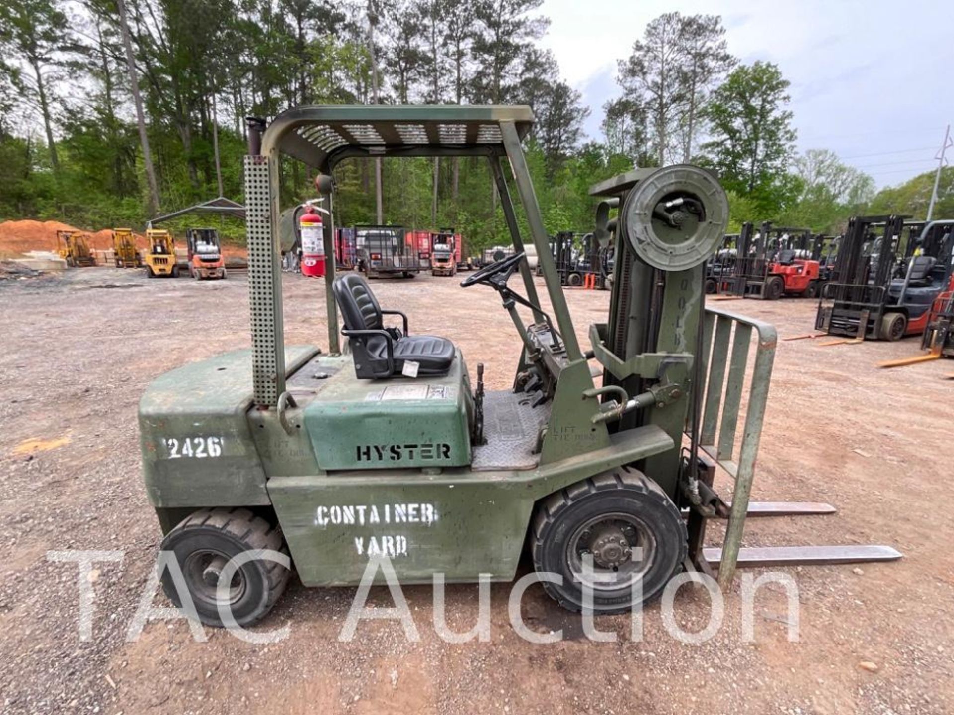 Hyster H40XLM 4000lb Diesel Forklift - Image 6 of 24