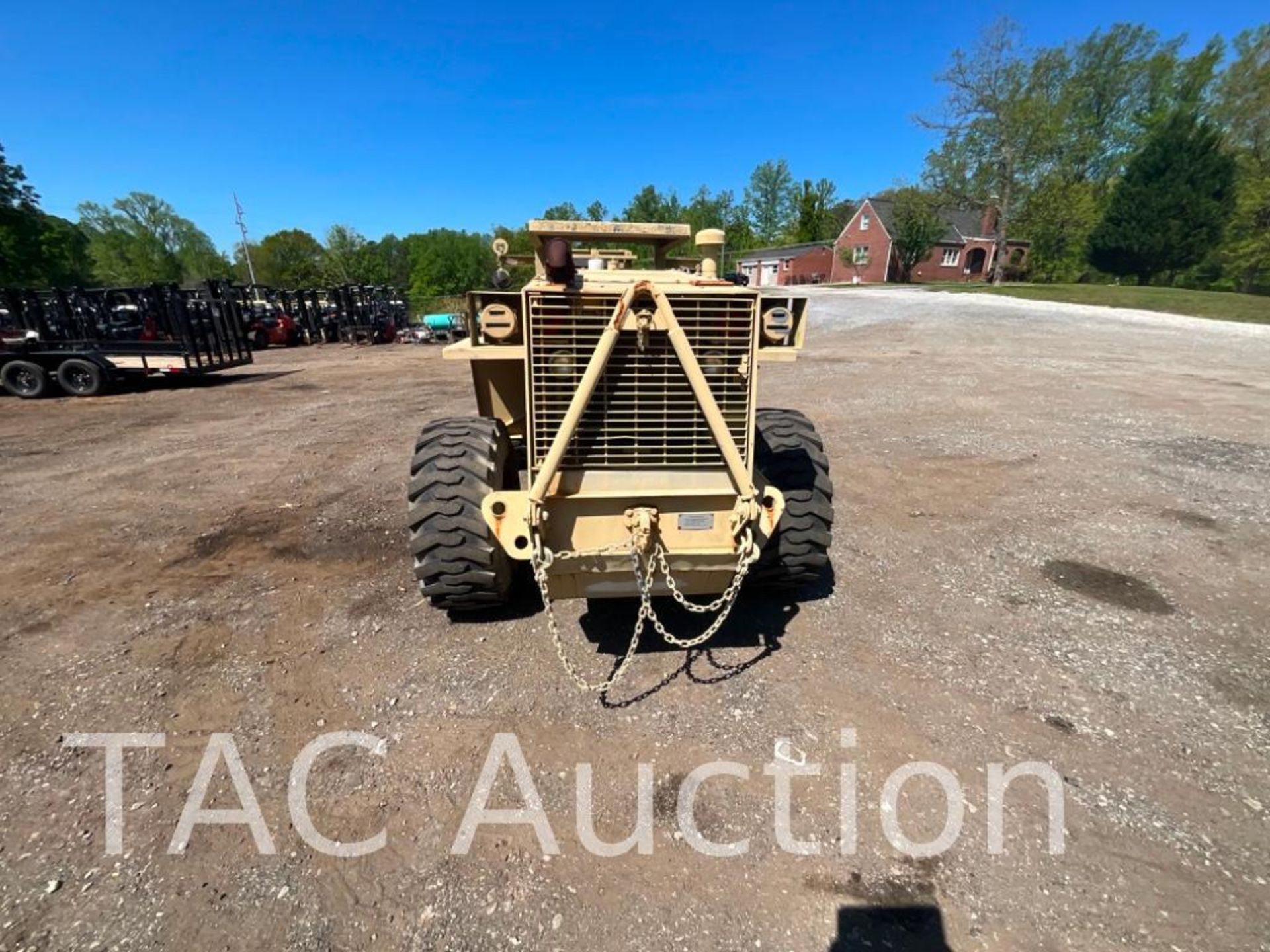 Case M4K 4WD Rough Terrain Articulating 4000lb Forklift - Image 4 of 29