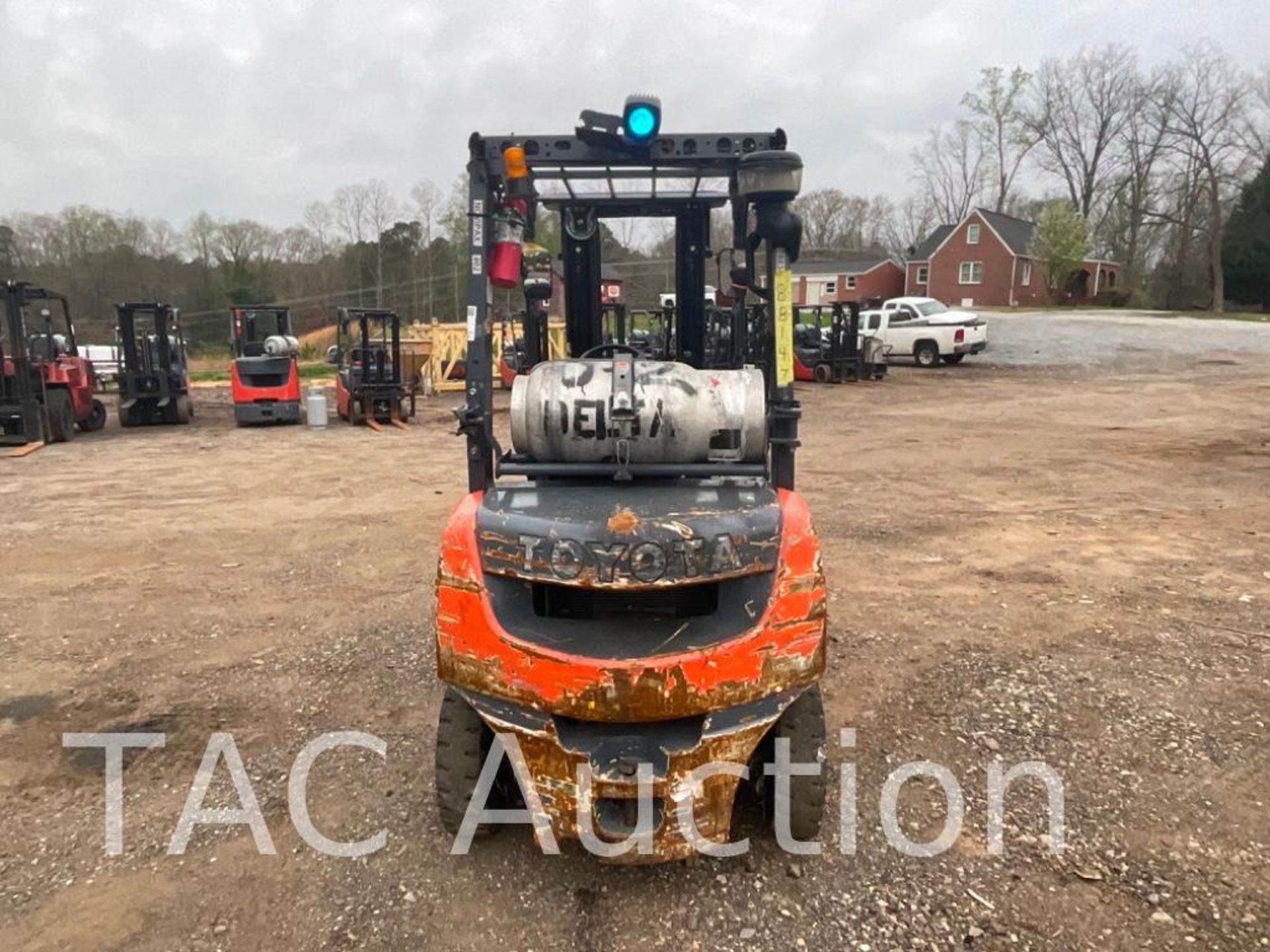 2018 Toyota 8FGU20 4000lb Forklift - Image 4 of 28