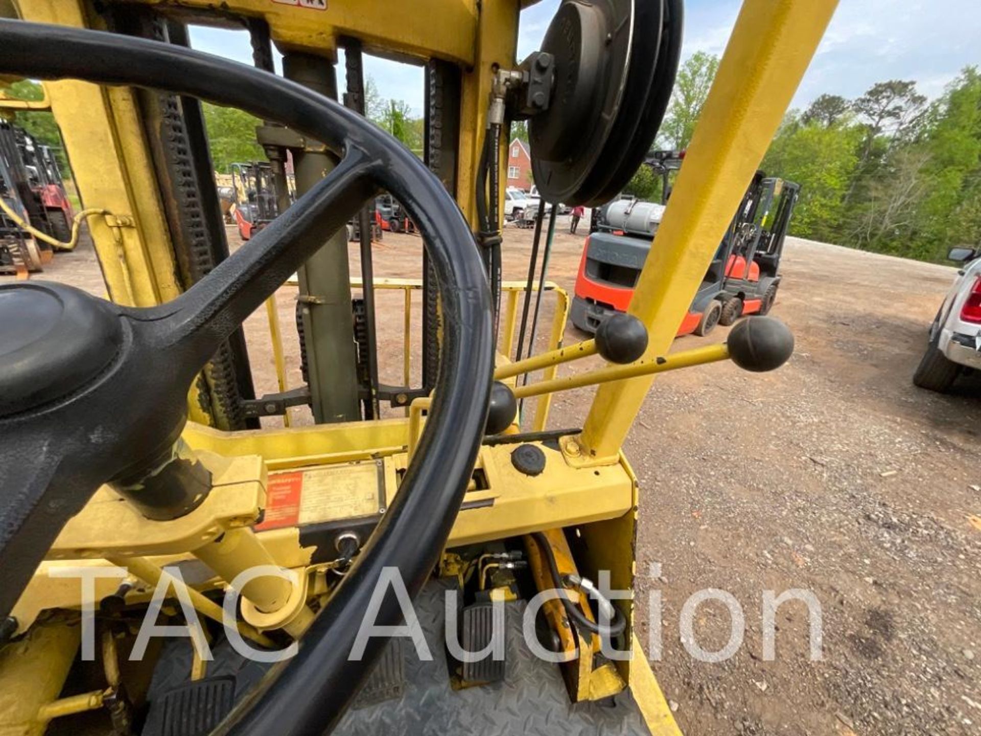 Hyster H40XLM 4000lb Diesel Forklift - Image 12 of 25