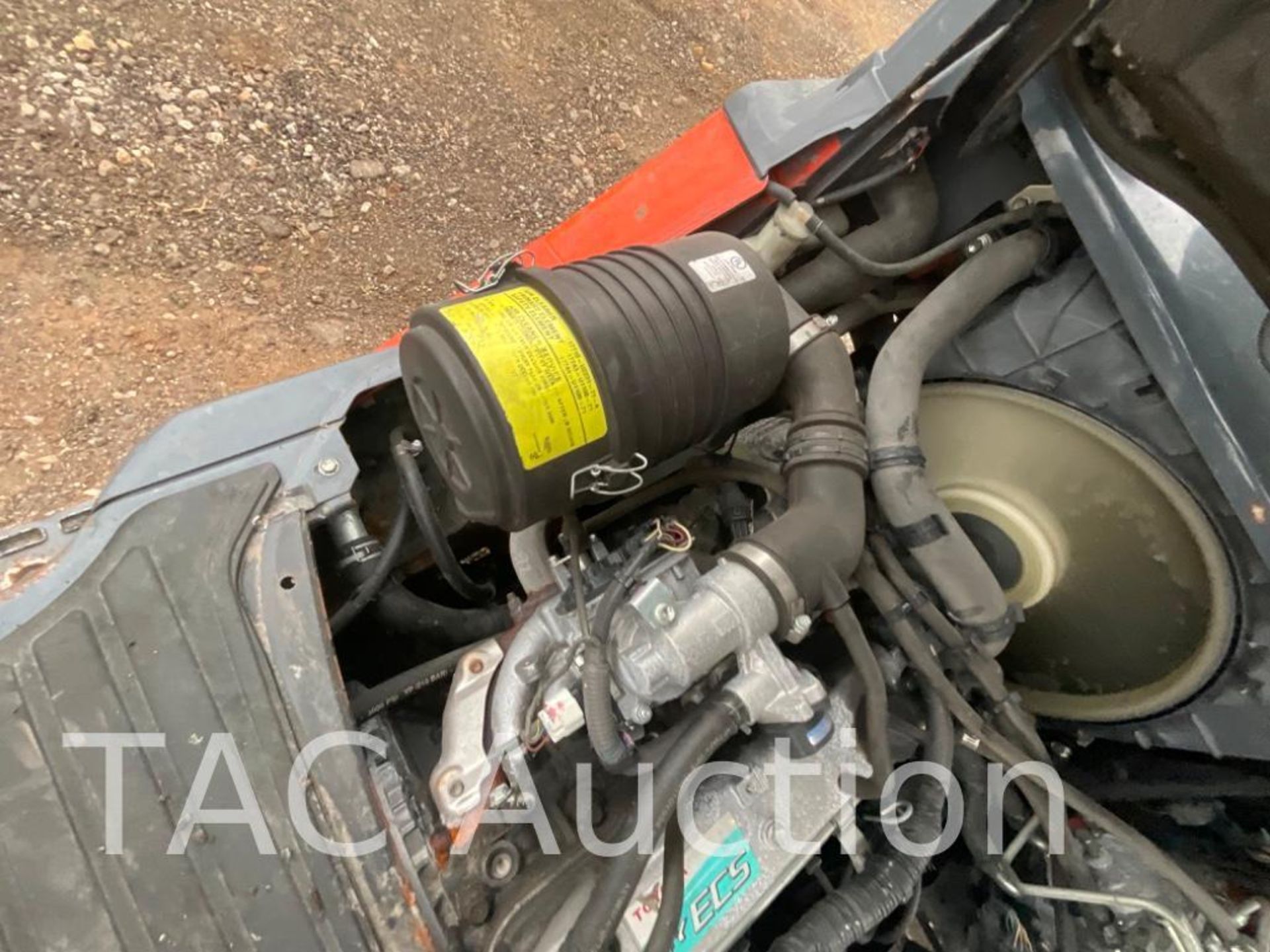 2018 Toyota 8FGU20 4000lb Forklift - Image 14 of 28