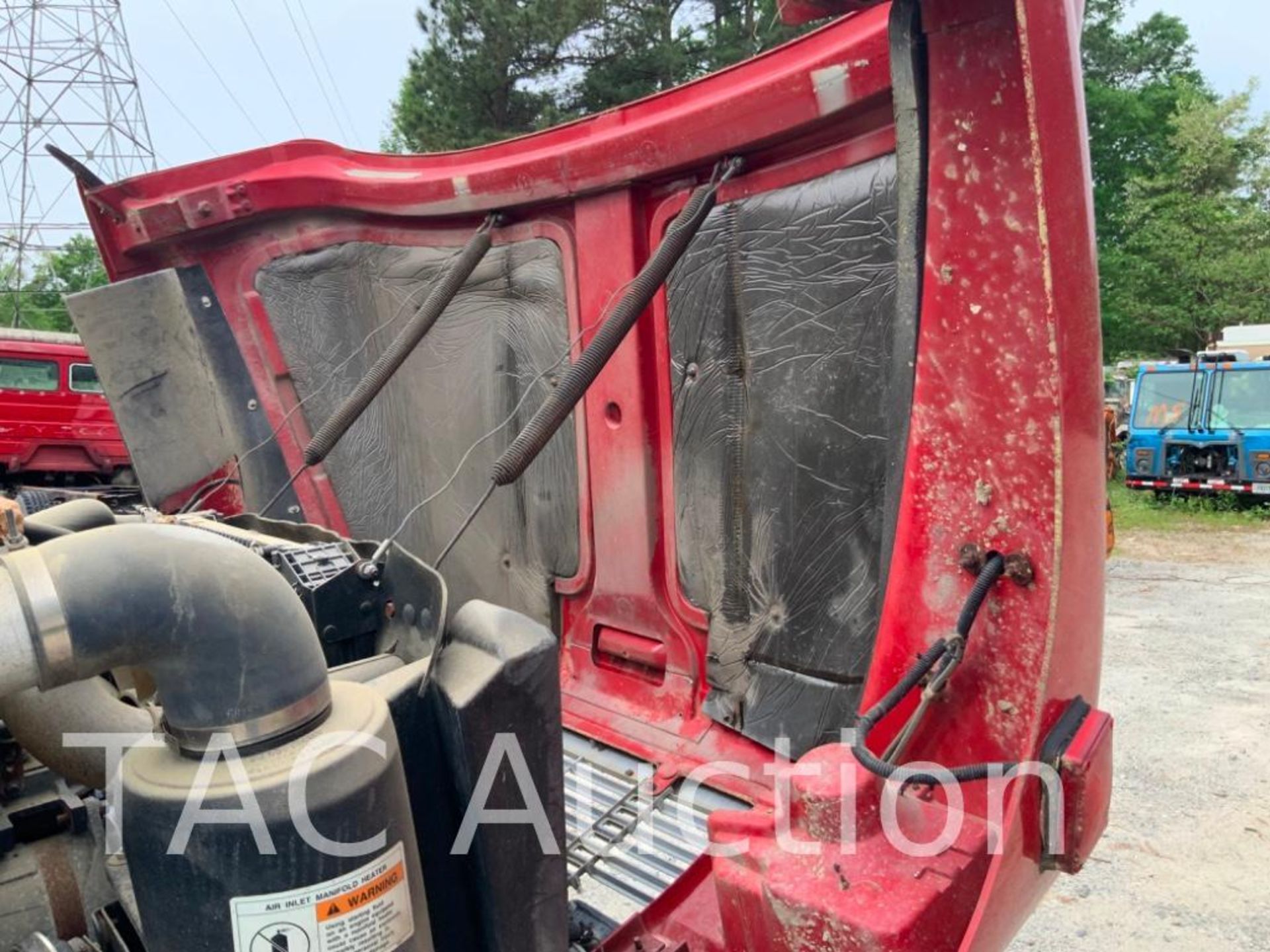 1996 Freightliner FL80 Rear Loading Garbage Truck - Image 39 of 51