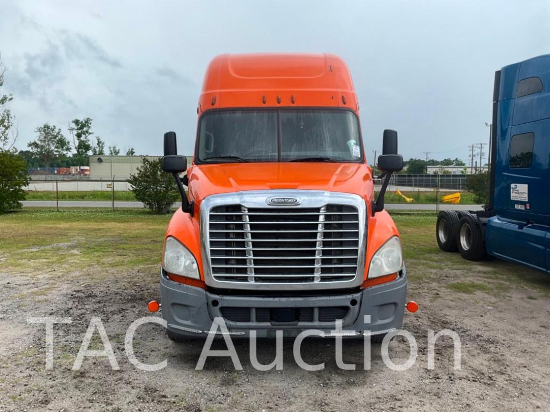 2014 Freightliner Cascadia 125 Sleeper Truck - Image 10 of 84