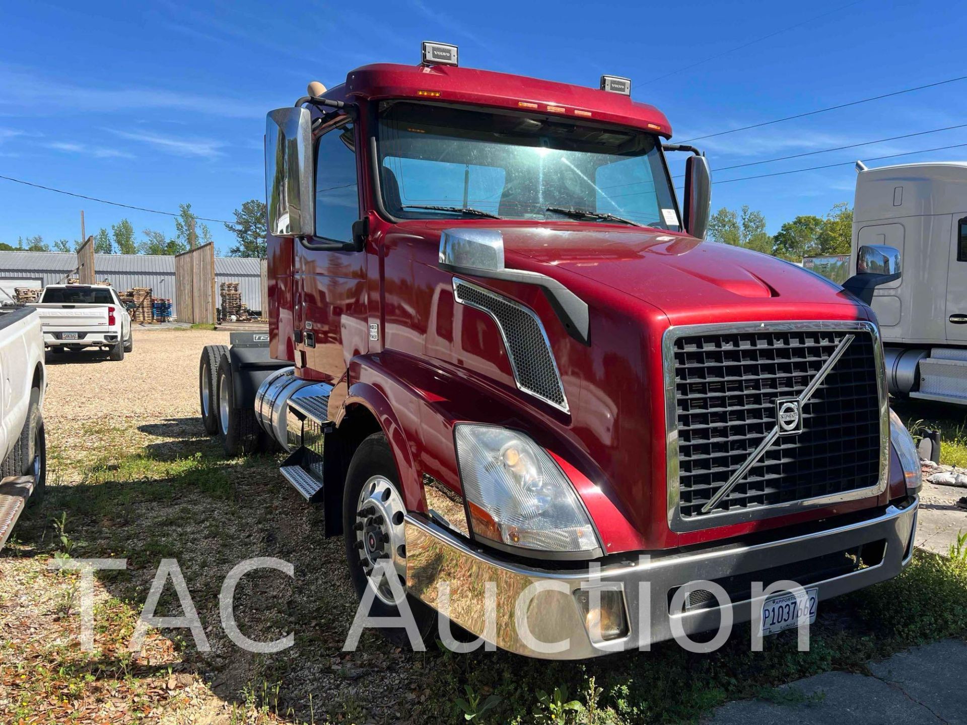 2016 Volvo VNL Day Cab - Image 7 of 55