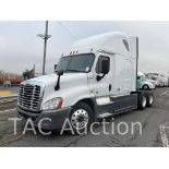 2016 Freightliner Cascadia Sleeper Truck