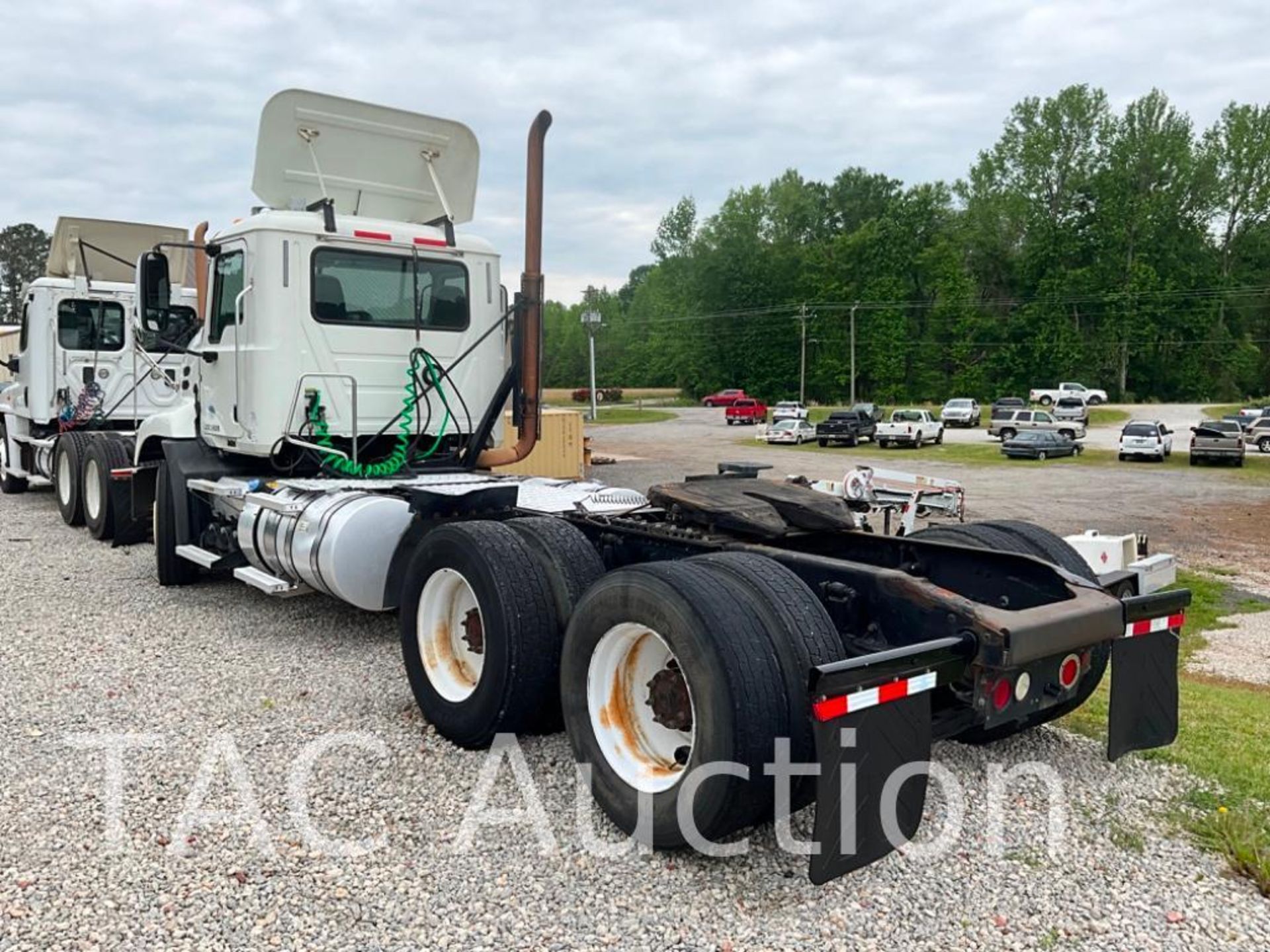 2015 Mack CXU613 Day Cab - Image 3 of 71