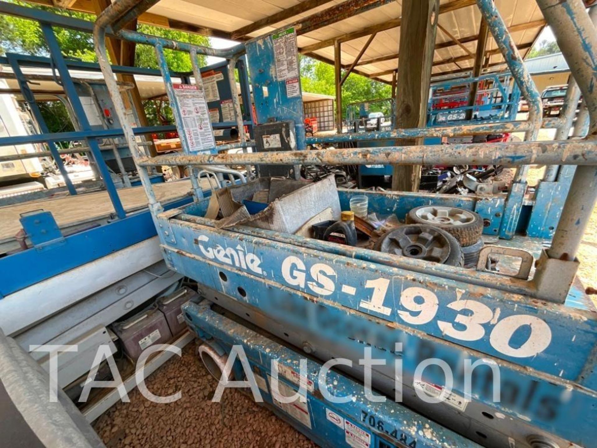 Genie GS1930 Scissor Lift - Image 4 of 25