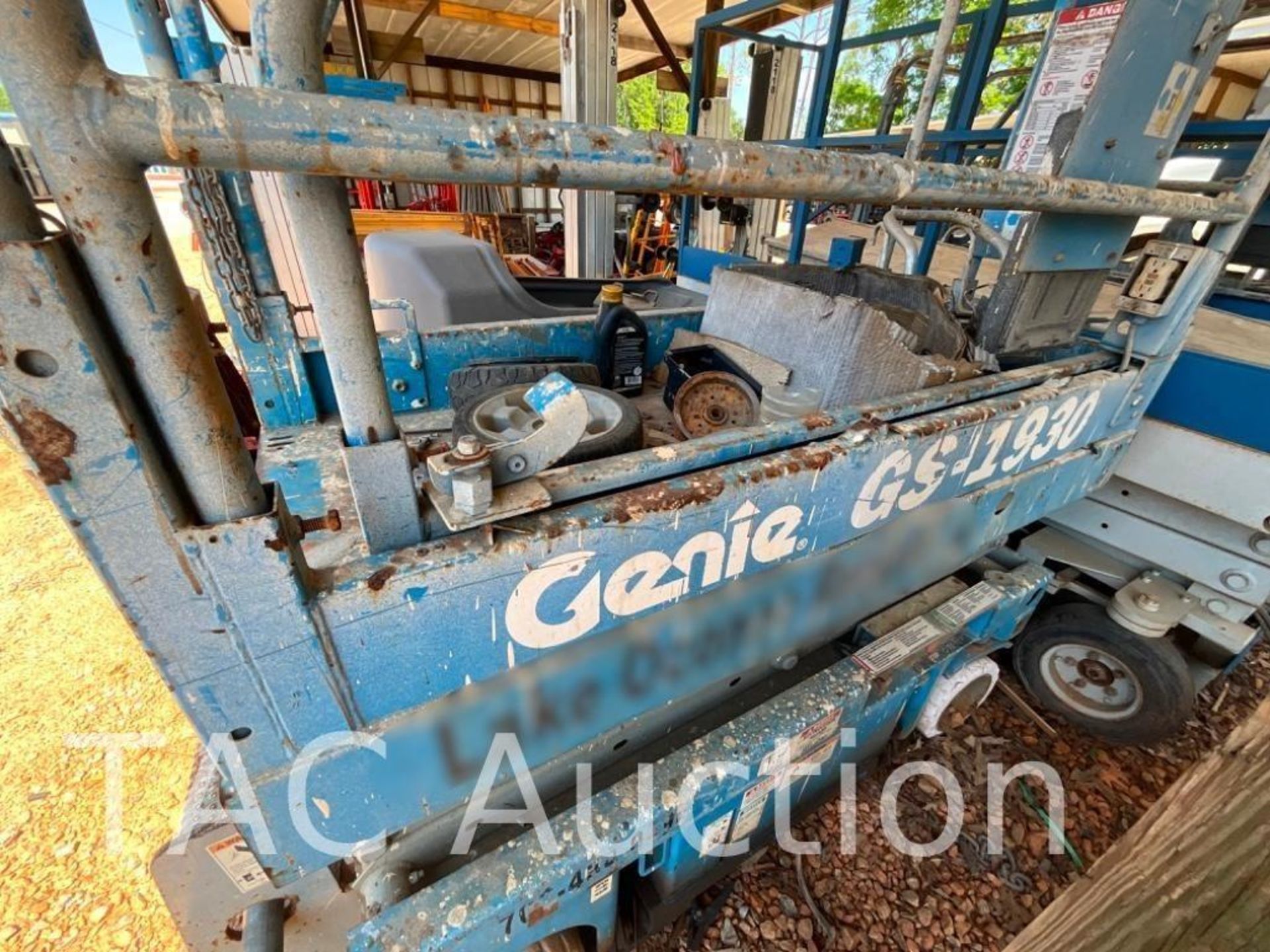 Genie GS1930 Scissor Lift - Image 5 of 25